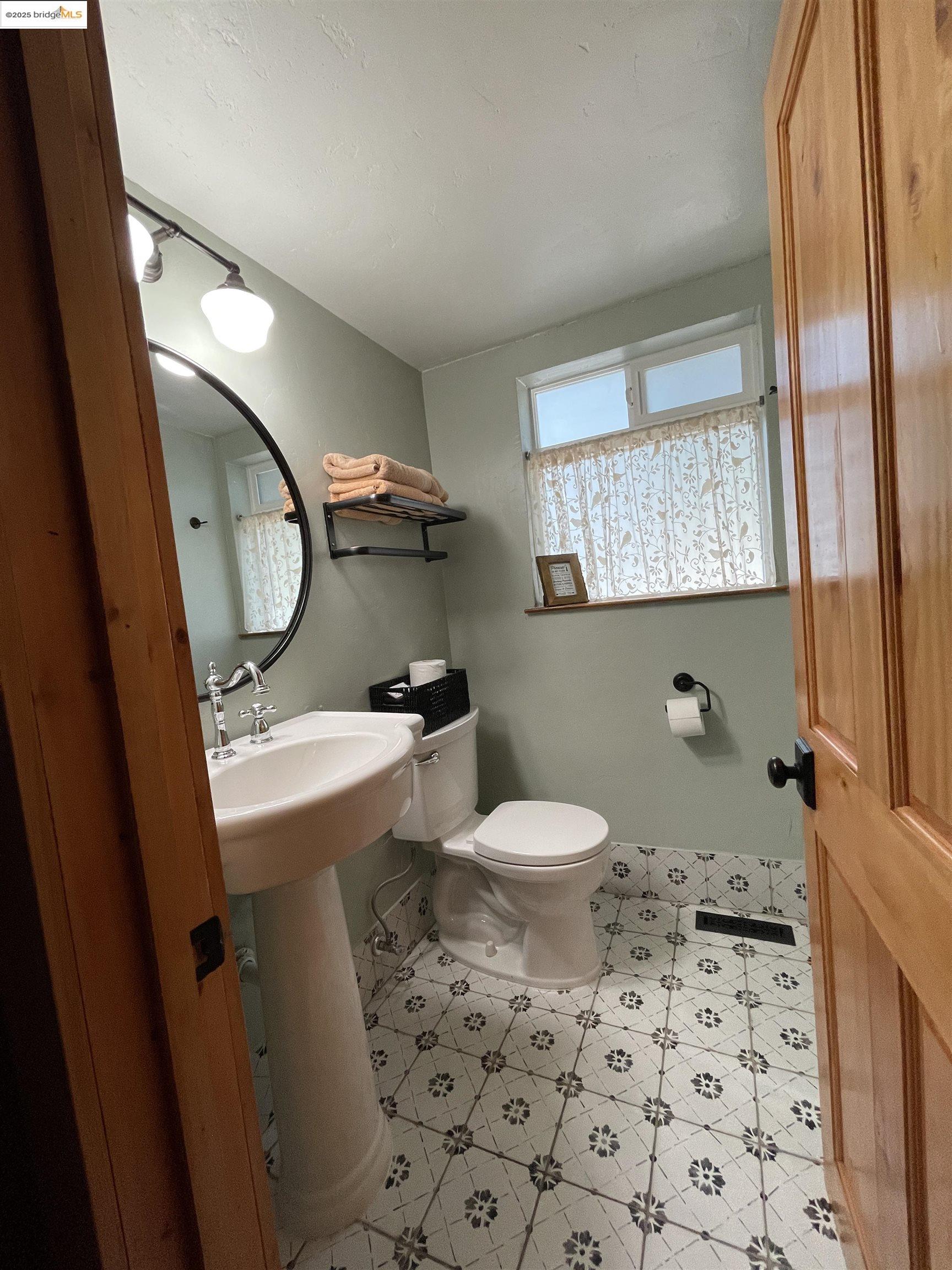 Detail Gallery Image 22 of 58 For 22018 Sunrise Drive, Mi Wuk Village,  CA 95346 - 3 Beds | 2 Baths