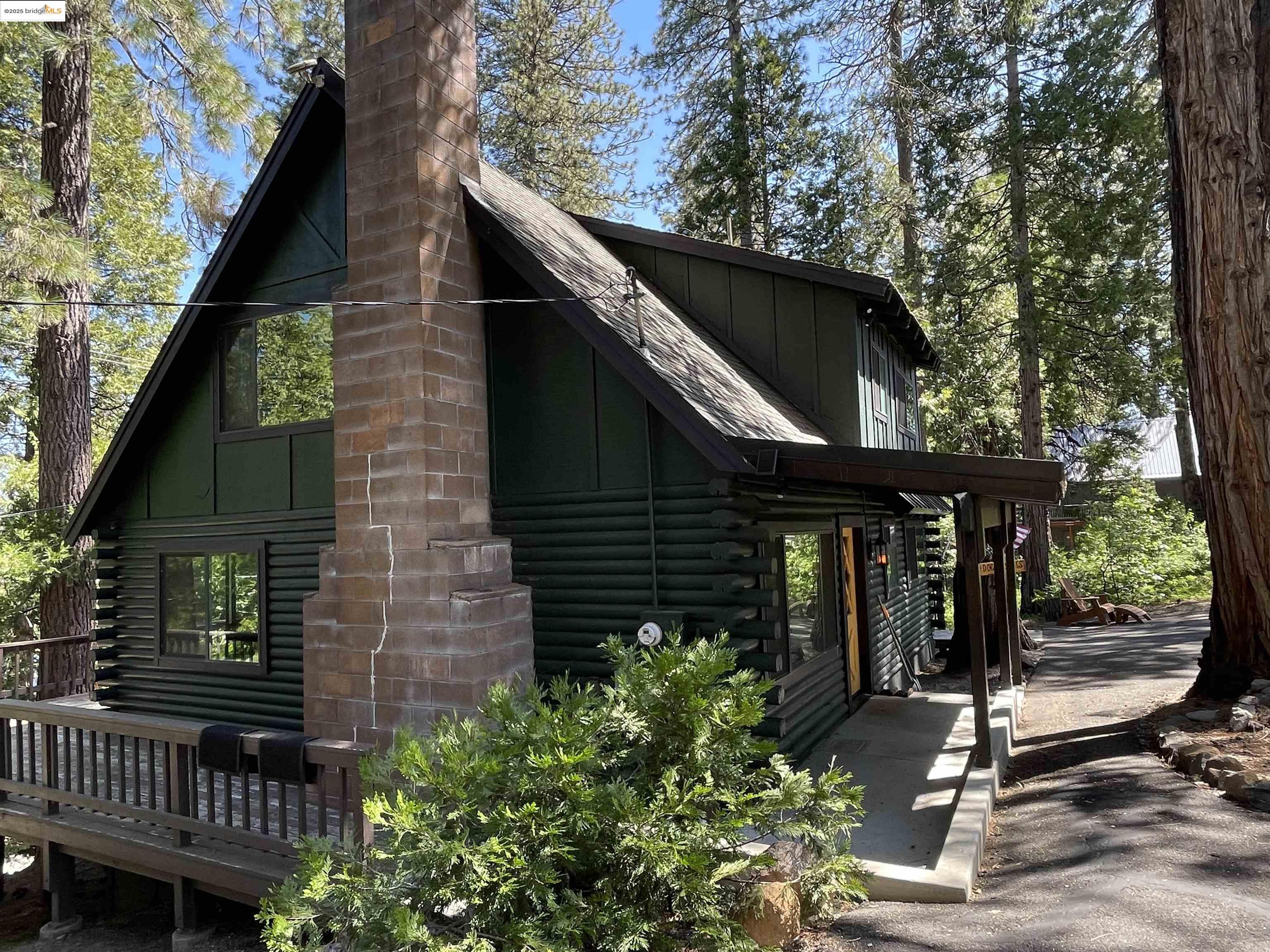 Detail Gallery Image 7 of 58 For 22018 Sunrise Drive, Mi Wuk Village,  CA 95346 - 3 Beds | 2 Baths