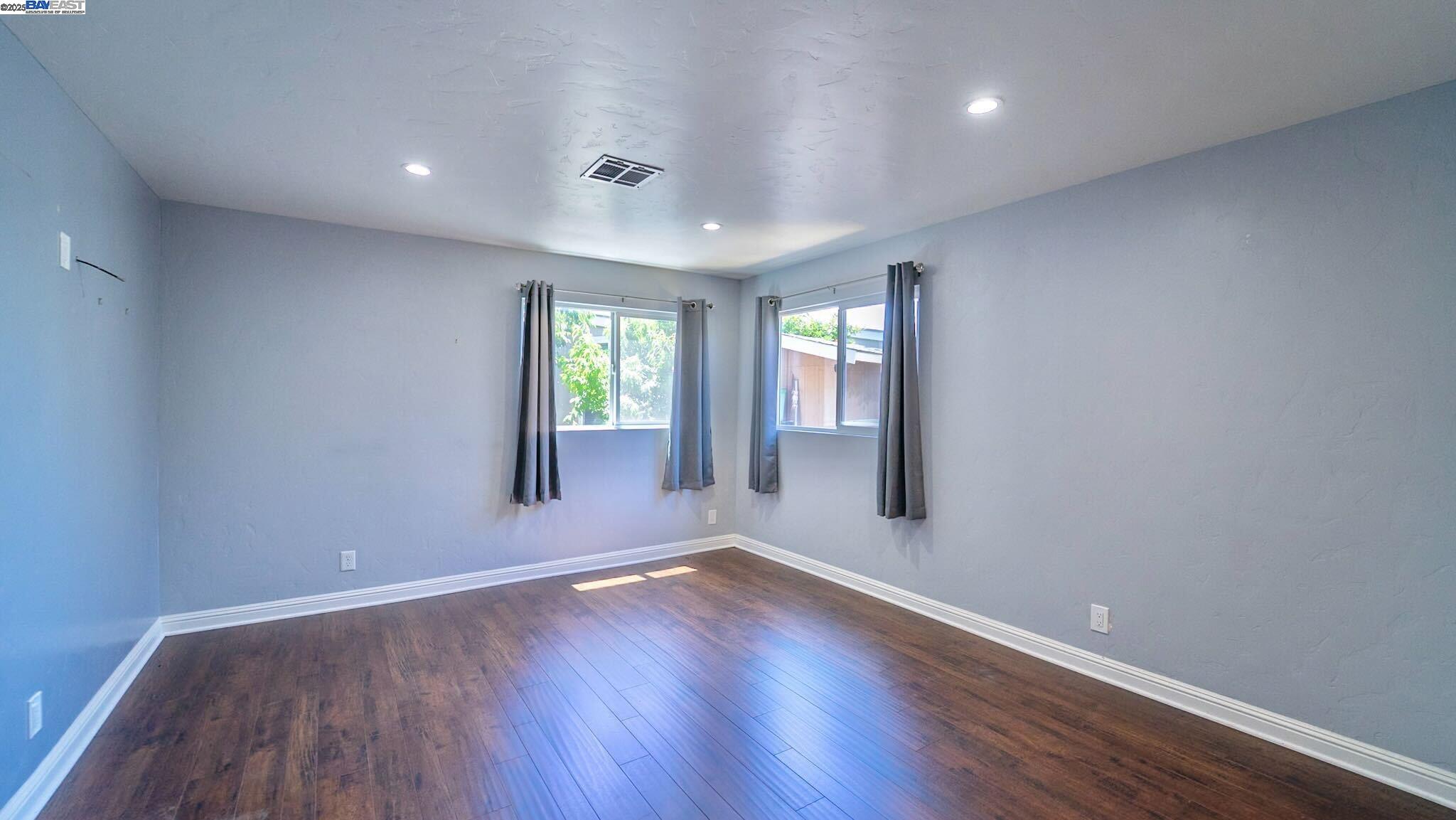 Detail Gallery Image 15 of 17 For 2151 Oakland Rd #444,  San Jose,  CA 95131 - 2 Beds | 2 Baths