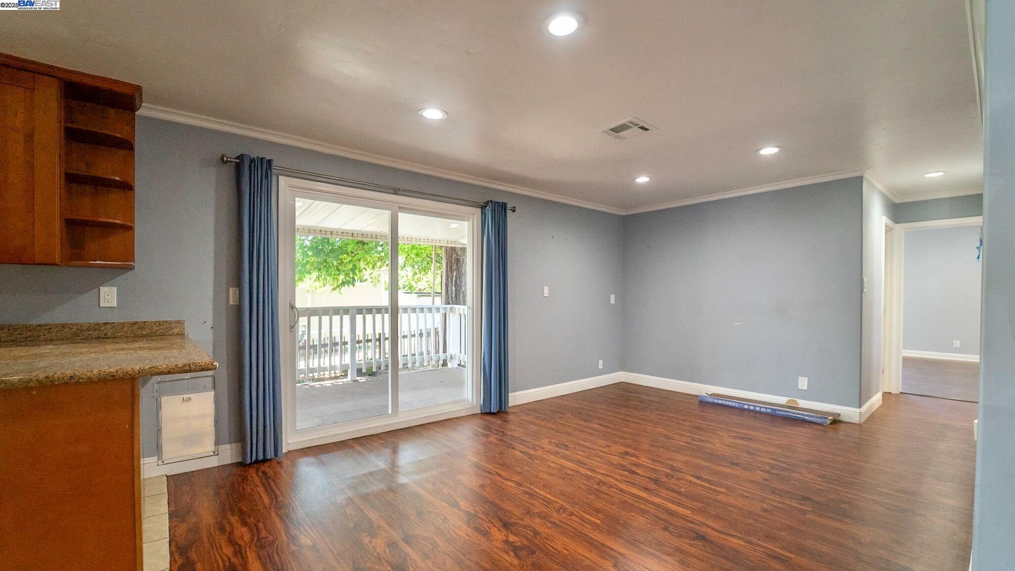 Detail Gallery Image 10 of 17 For 2151 Oakland Rd #444,  San Jose,  CA 95131 - 2 Beds | 2 Baths