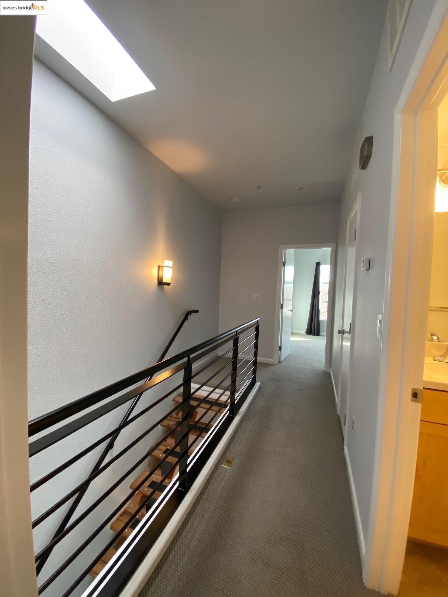 83 Glashaus Loop, Emeryville, California 94608, 2 Bedrooms Bedrooms, 5 Rooms Rooms,2 BathroomsBathrooms,Residential Lease,For Rent,83 Glashaus Loop,41099876