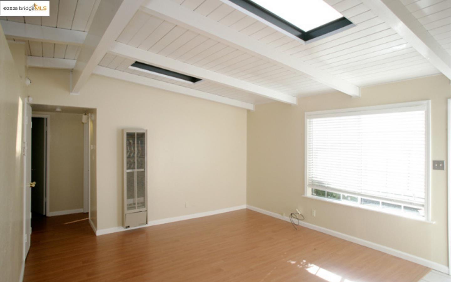 Detail Gallery Image 20 of 28 For 1611 Julia St, Berkeley,  CA 94703 - 4 Beds | 2 Baths
