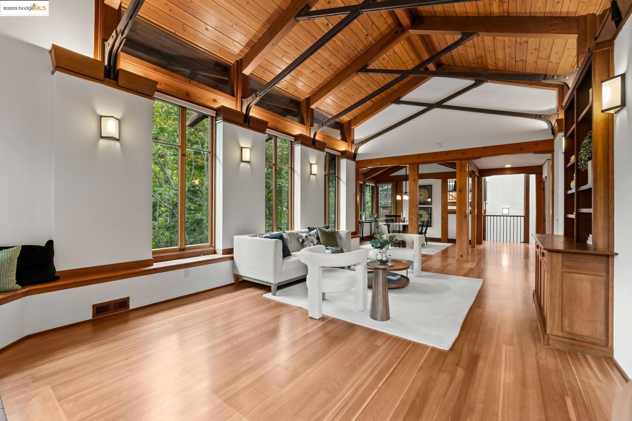 Detail Gallery Image 15 of 52 For 105 Vicente Rd, Berkeley,  CA 94705 - 3 Beds | 3/1 Baths