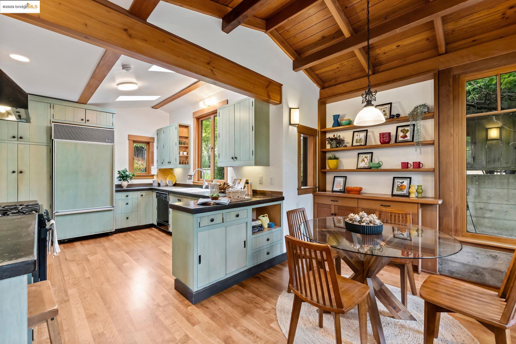 Detail Gallery Image 21 of 52 For 105 Vicente Rd, Berkeley,  CA 94705 - 3 Beds | 3/1 Baths
