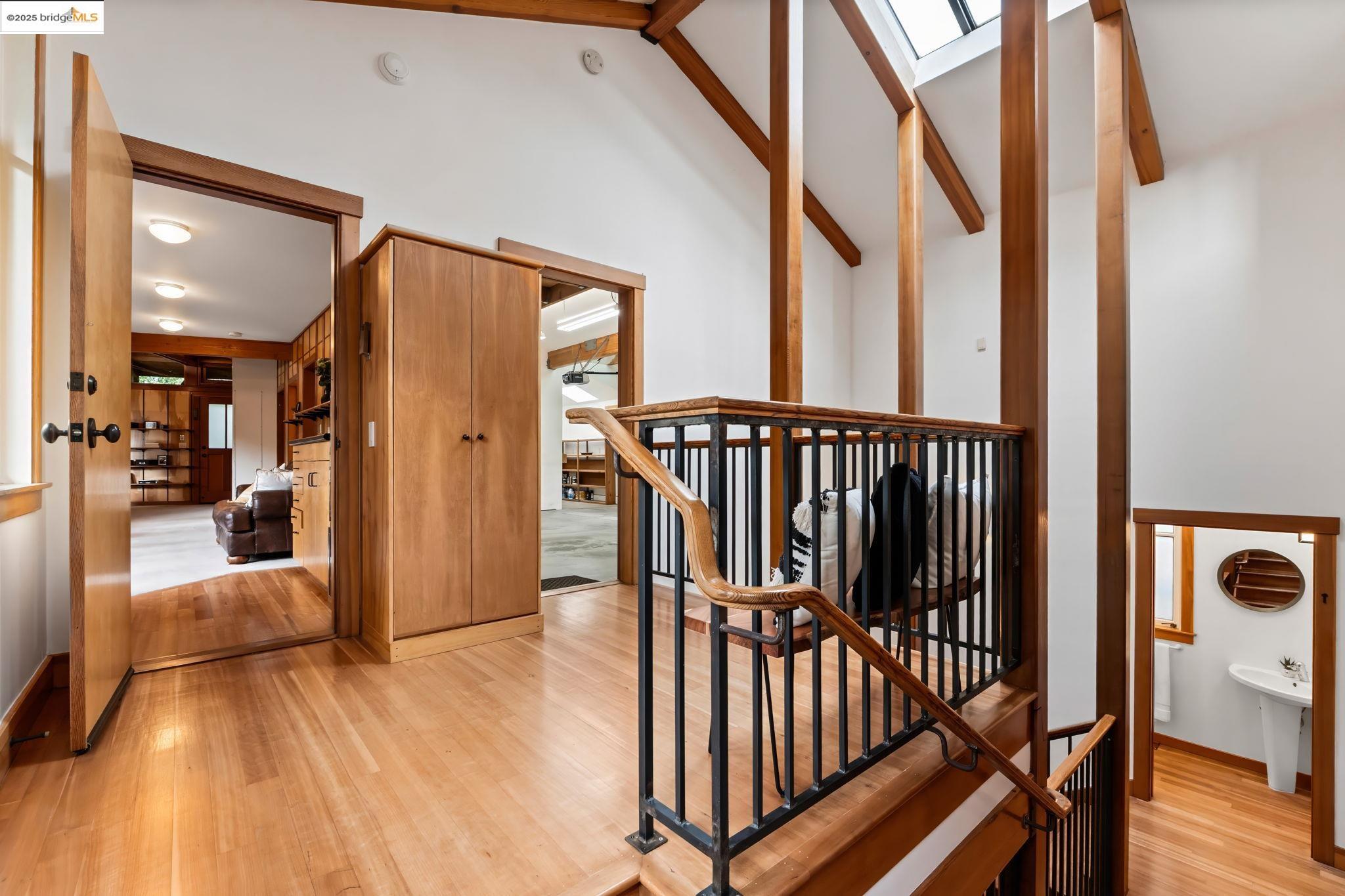 Detail Gallery Image 27 of 52 For 105 Vicente Rd, Berkeley,  CA 94705 - 3 Beds | 3/1 Baths