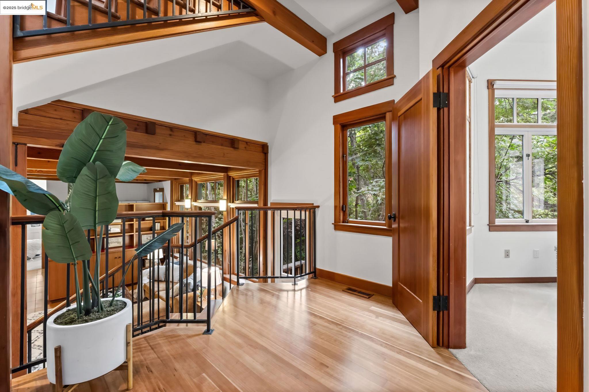 Detail Gallery Image 35 of 52 For 105 Vicente Rd, Berkeley,  CA 94705 - 3 Beds | 3/1 Baths