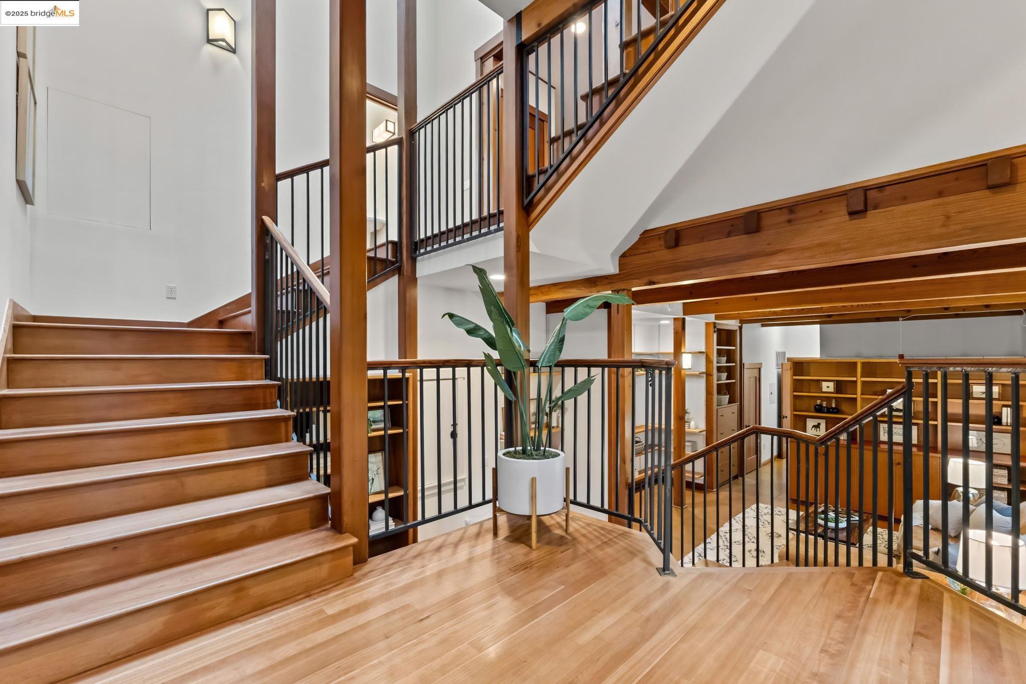 Detail Gallery Image 42 of 52 For 105 Vicente Rd, Berkeley,  CA 94705 - 3 Beds | 3/1 Baths