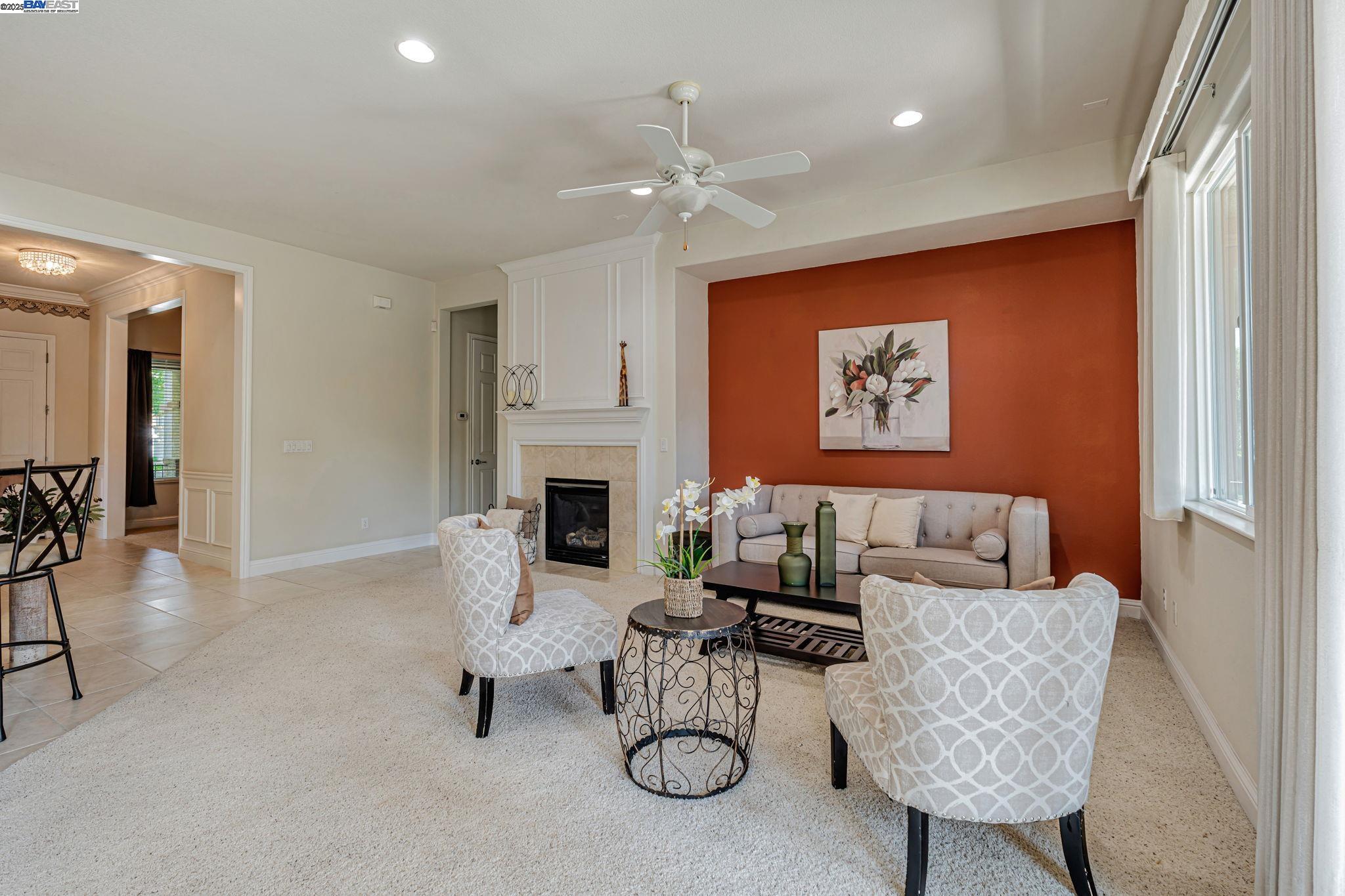 Detail Gallery Image 12 of 60 For 2453 Gardenstone Pl, Manteca,  CA 95336 - 2 Beds | 2/1 Baths