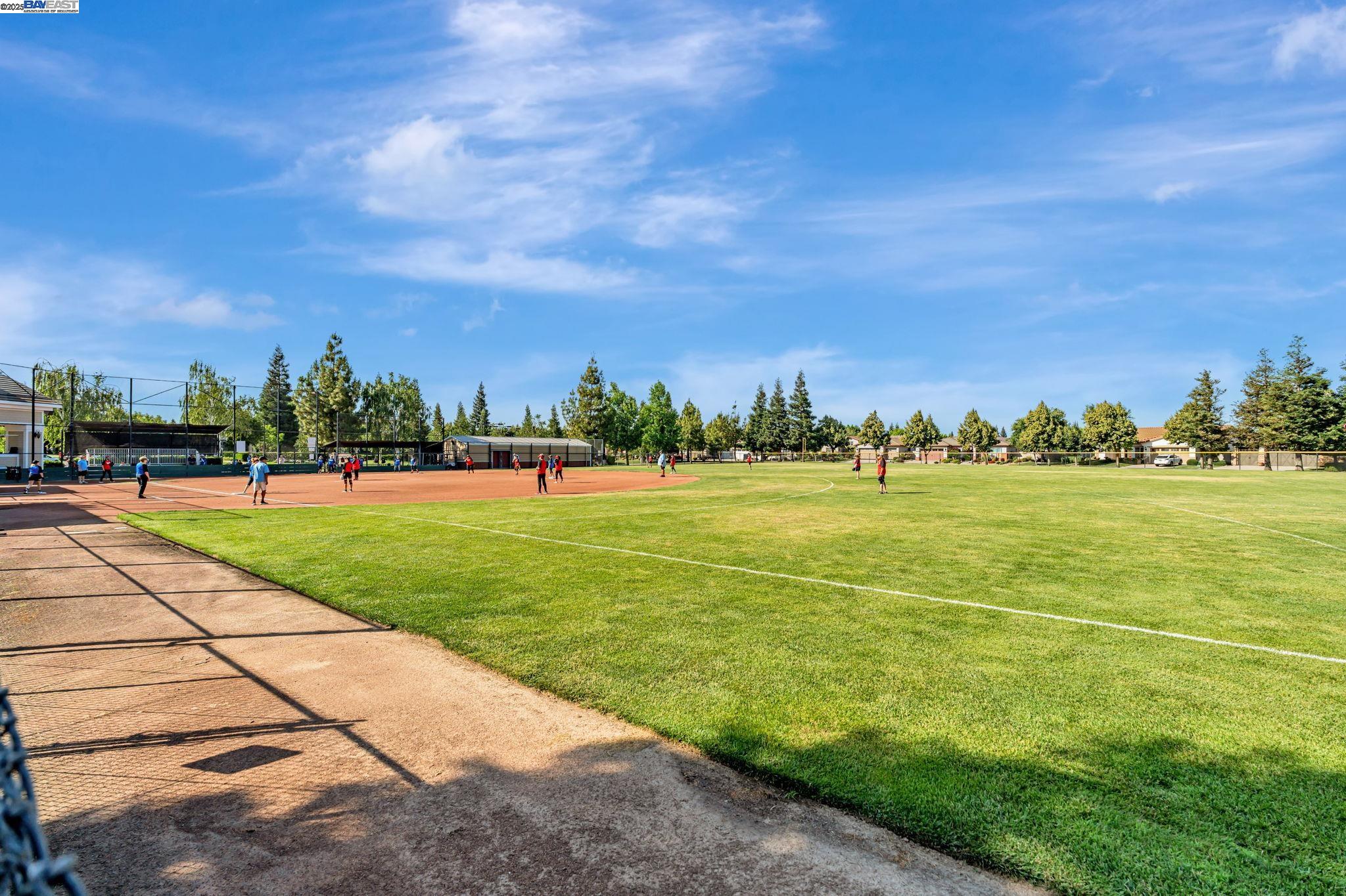 Detail Gallery Image 48 of 60 For 2453 Gardenstone Pl, Manteca,  CA 95336 - 2 Beds | 2/1 Baths