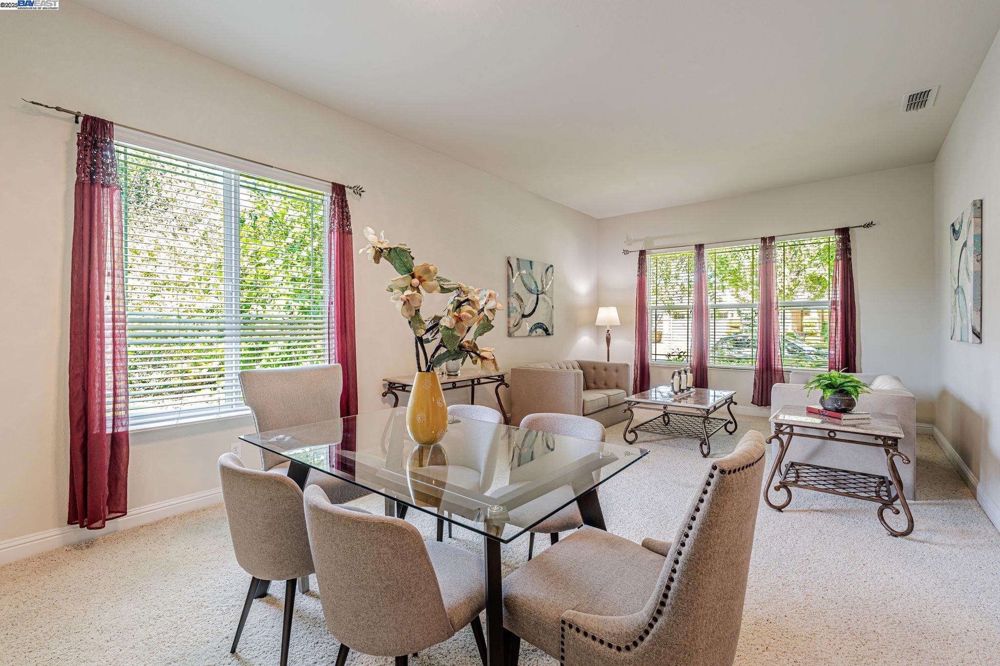 Detail Gallery Image 6 of 60 For 2453 Gardenstone Pl, Manteca,  CA 95336 - 2 Beds | 2/1 Baths