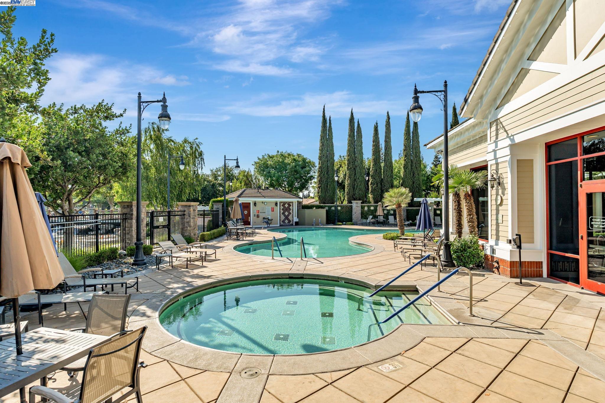 Detail Gallery Image 51 of 60 For 2453 Gardenstone Pl, Manteca,  CA 95336 - 2 Beds | 2/1 Baths