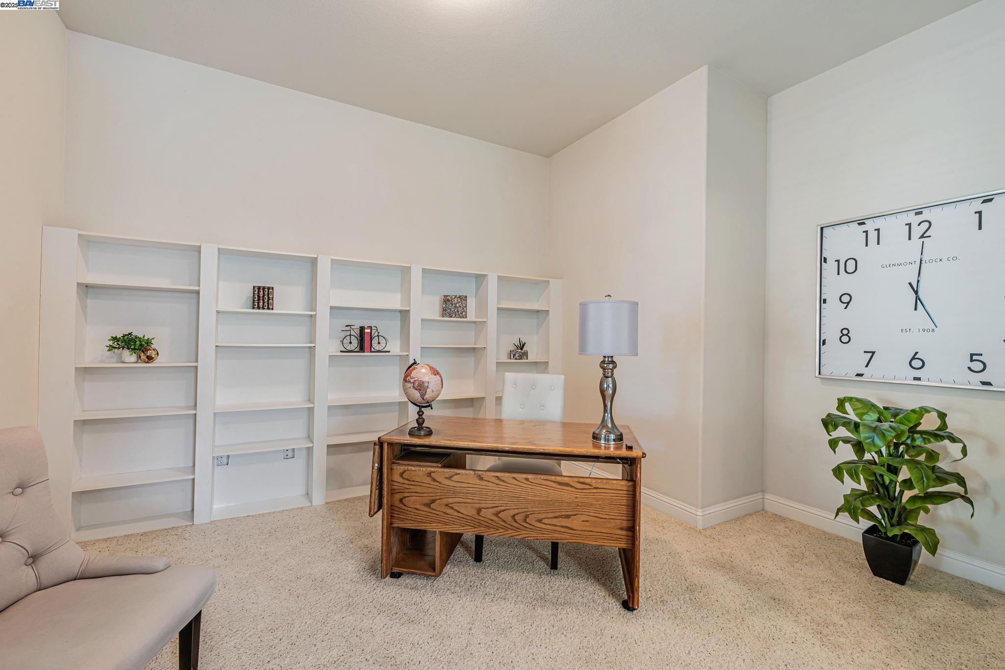 Detail Gallery Image 8 of 60 For 2453 Gardenstone Pl, Manteca,  CA 95336 - 2 Beds | 2/1 Baths
