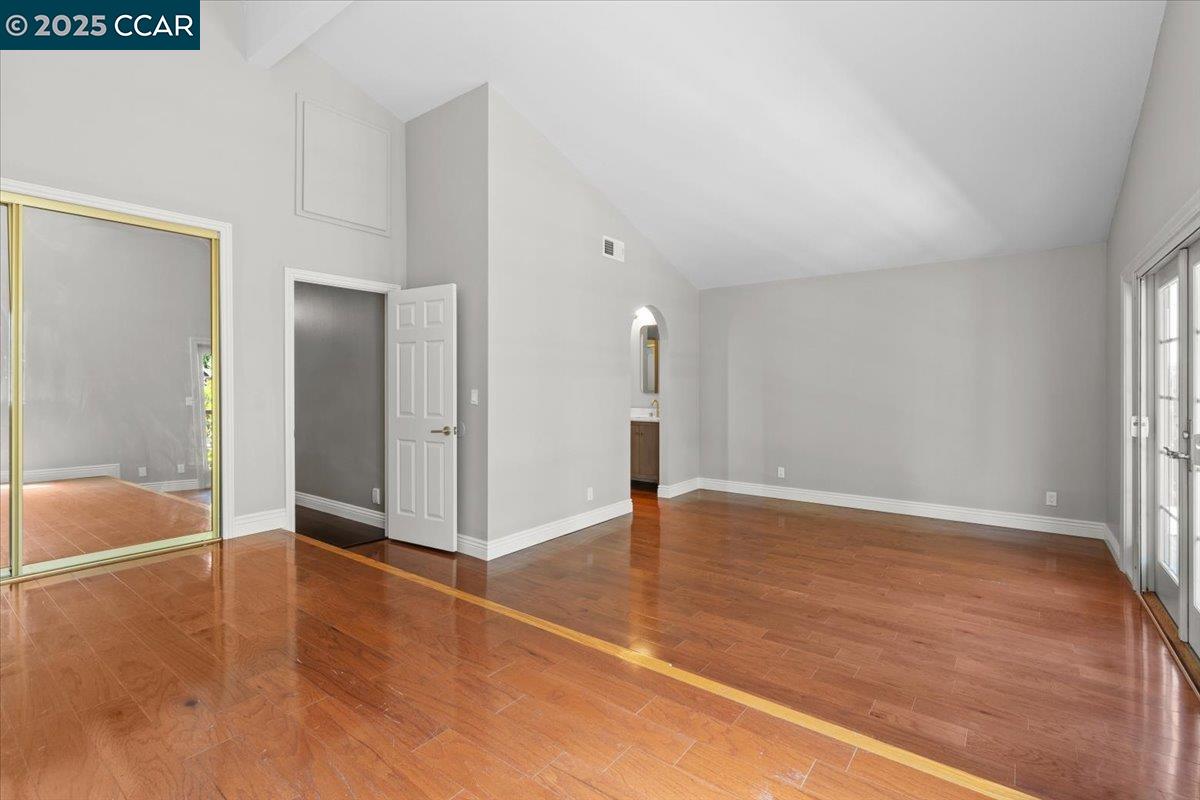 Detail Gallery Image 11 of 26 For 950 Morello Ave, Martinez,  CA 94553 - 4 Beds | 3/1 Baths