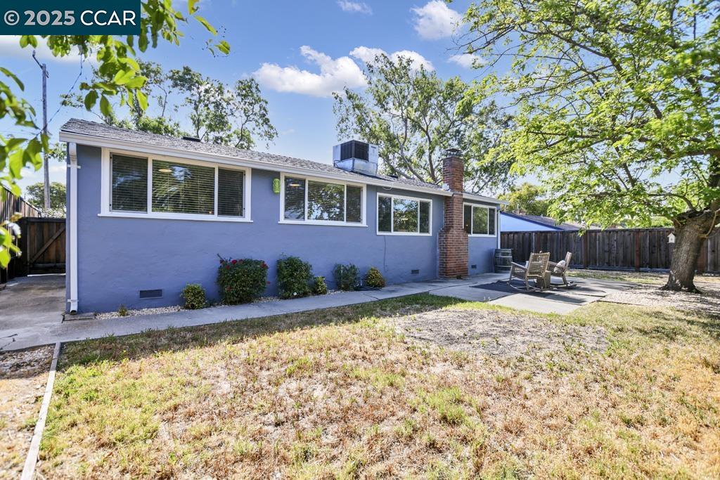 Detail Gallery Image 19 of 24 For 3117 Meadowbrook Dr, Concord,  CA 94519 - 3 Beds | 2 Baths