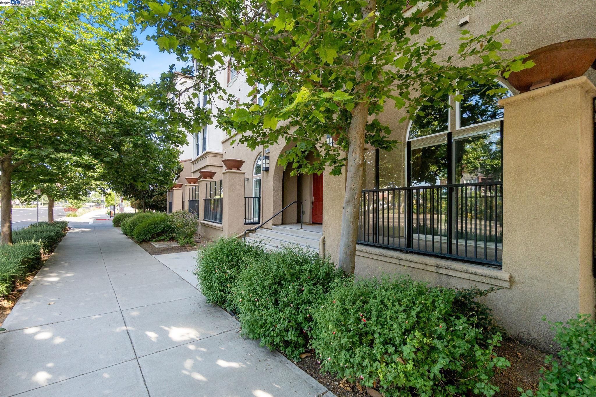 Photo #2: 41099906 Listing 