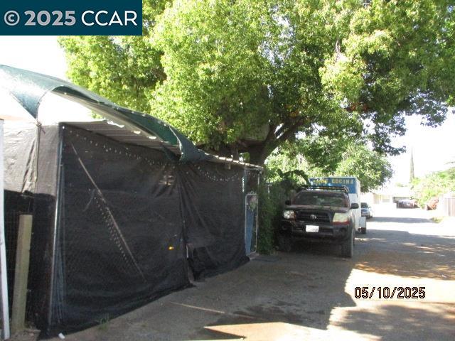 Detail Gallery Image 1 of 1 For 2402 Olive Ave, Atwater,  CA 95301 - 2 Beds | 1 Baths