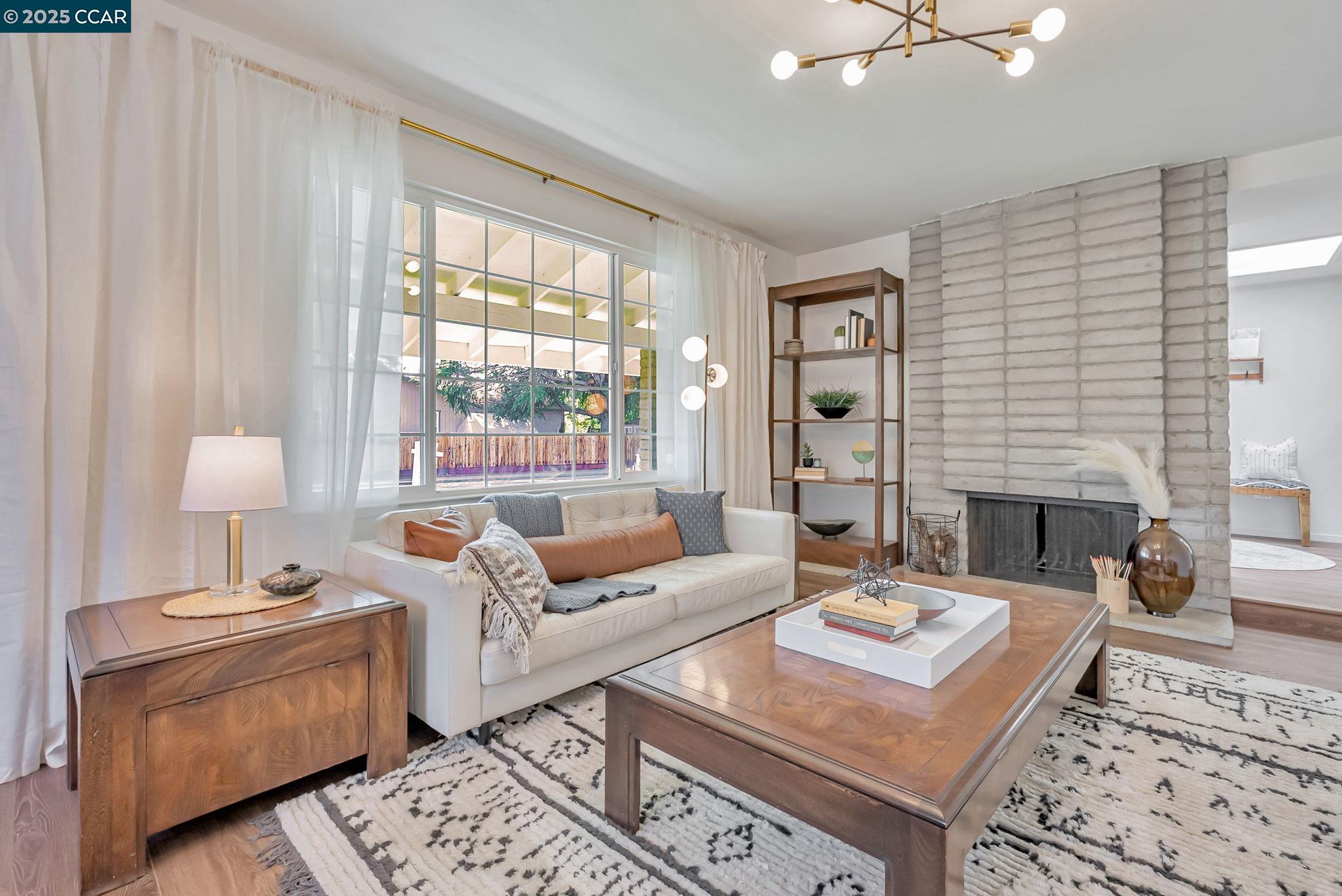 Detail Gallery Image 14 of 47 For 1836 Boxwood Dr, Concord,  CA 94519 - 4 Beds | 2 Baths
