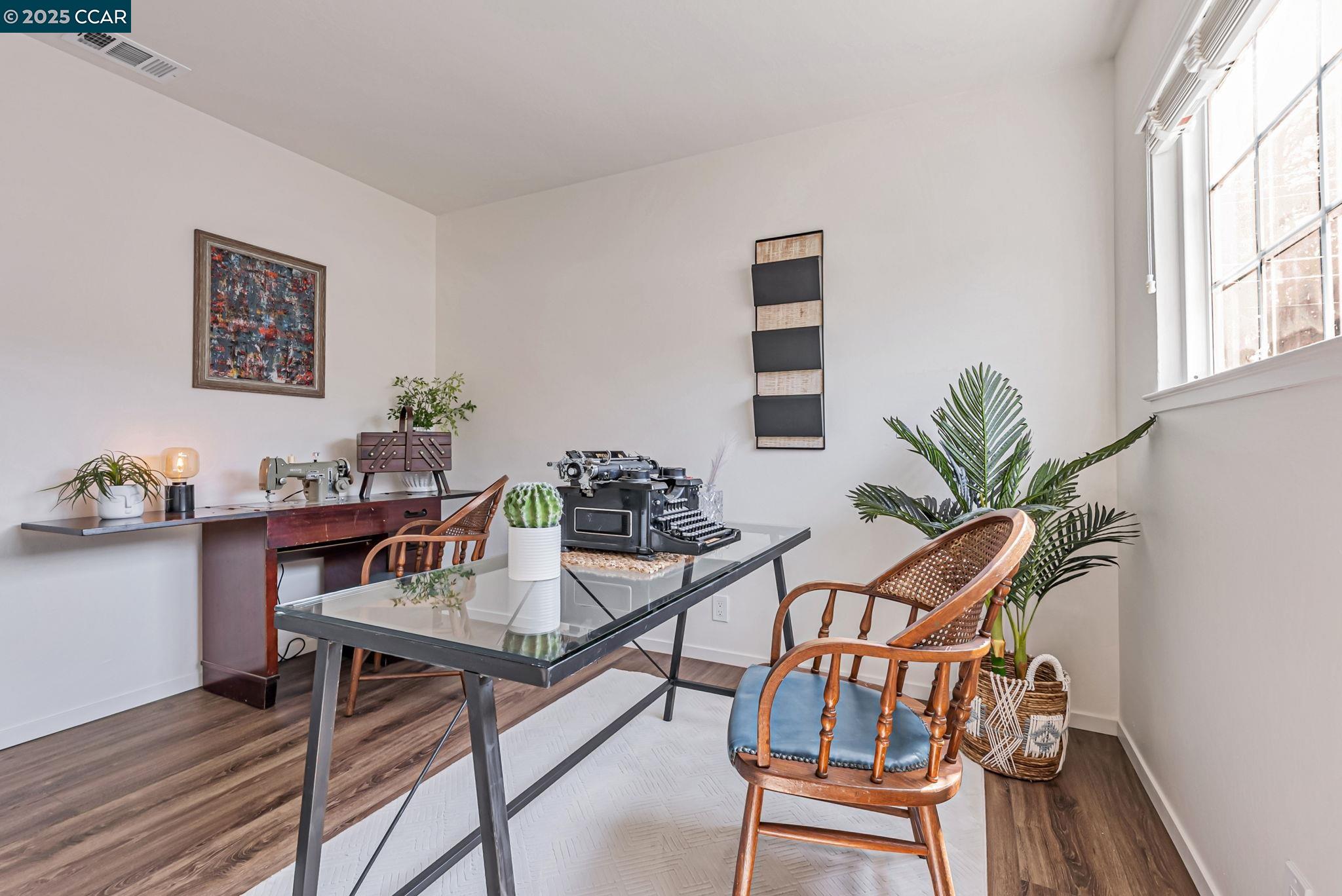 Detail Gallery Image 27 of 47 For 1836 Boxwood Dr, Concord,  CA 94519 - 4 Beds | 2 Baths