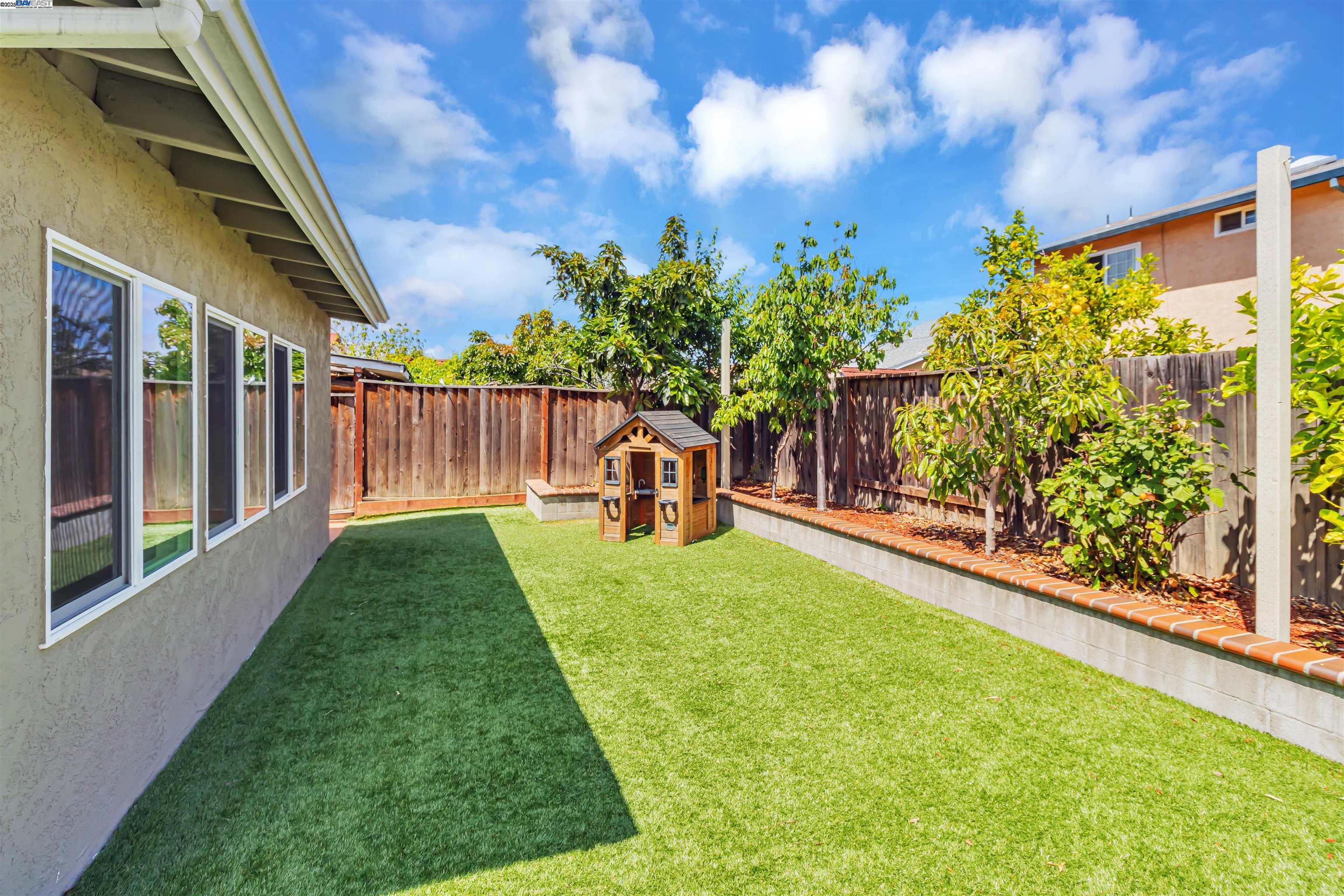 Detail Gallery Image 16 of 50 For 597 Singley Dr, Milpitas,  CA 95035 - 4 Beds | 2/1 Baths