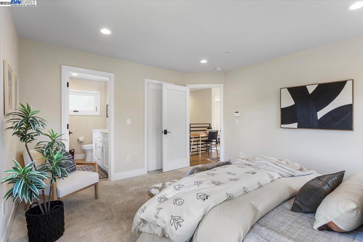 Detail Gallery Image 30 of 46 For 1002 Middle Ave, Menlo Park,  CA 94025 - 3 Beds | 2/1 Baths