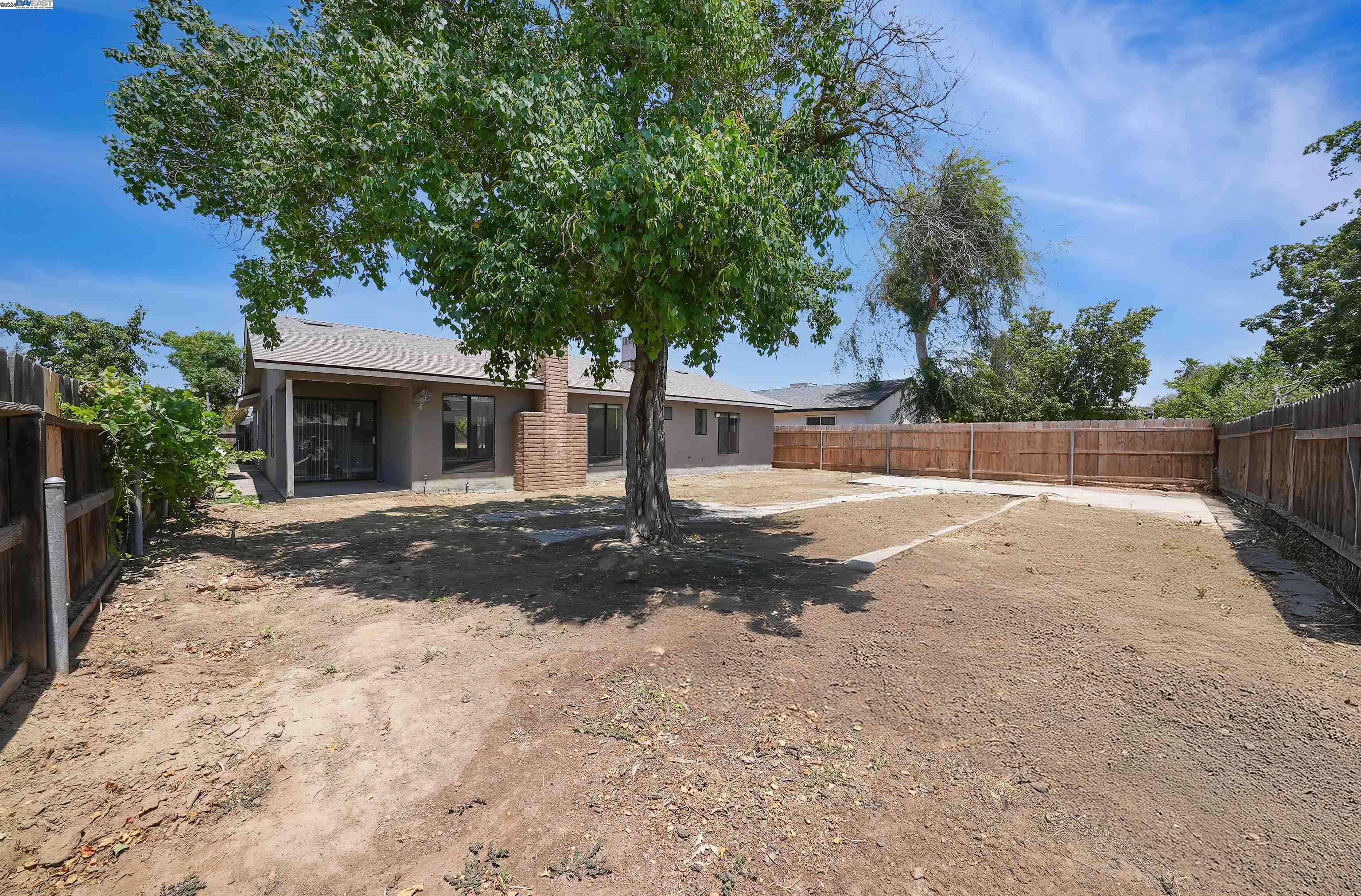 Detail Gallery Image 32 of 32 For 917 Moffat Dr, Hanford,  CA 93230 - 3 Beds | 2 Baths