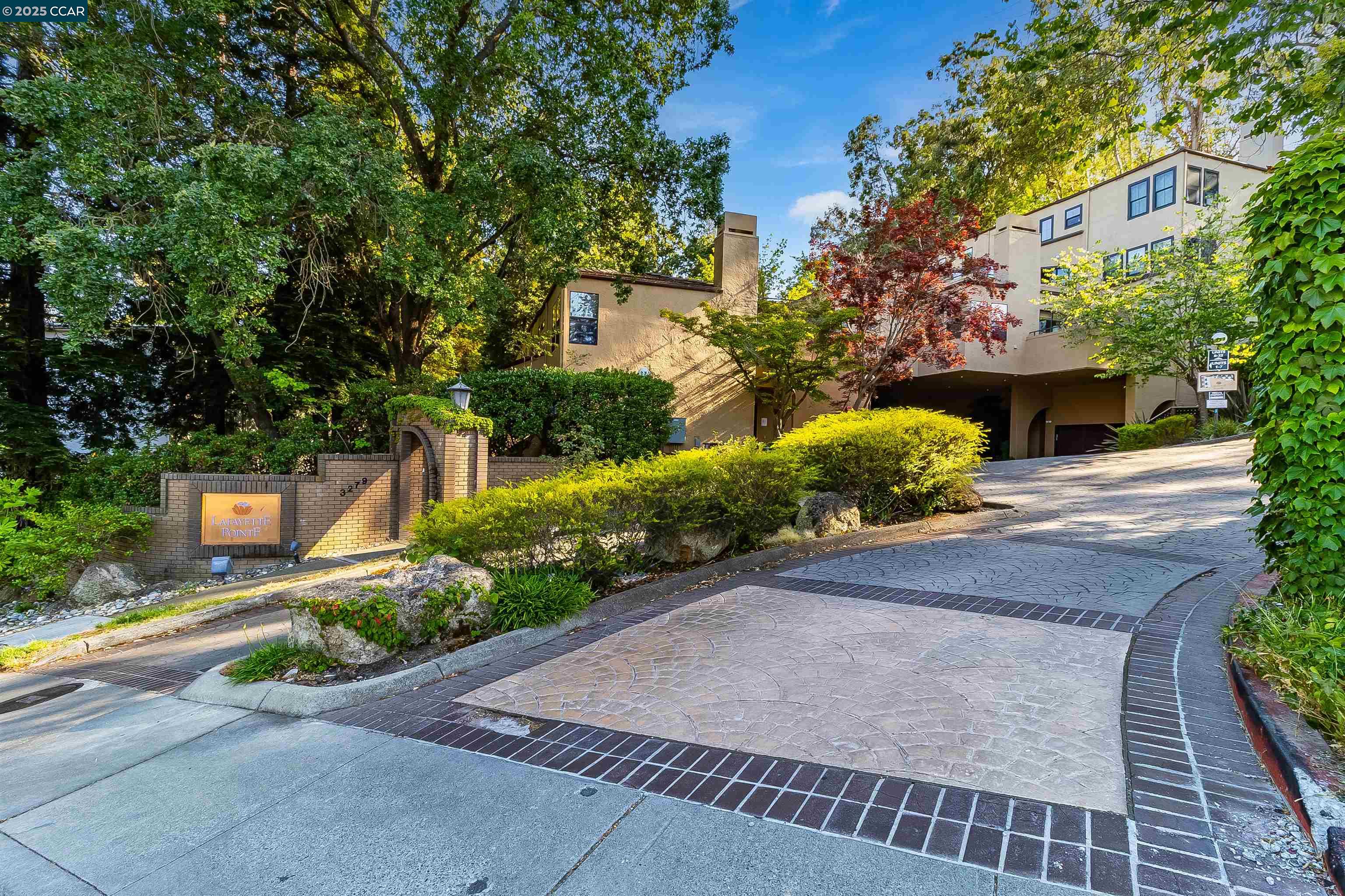 Detail Gallery Image 4 of 60 For 3279 Mt Diablo Ct #4,  Lafayette,  CA 94549 - 2 Beds | 2 Baths