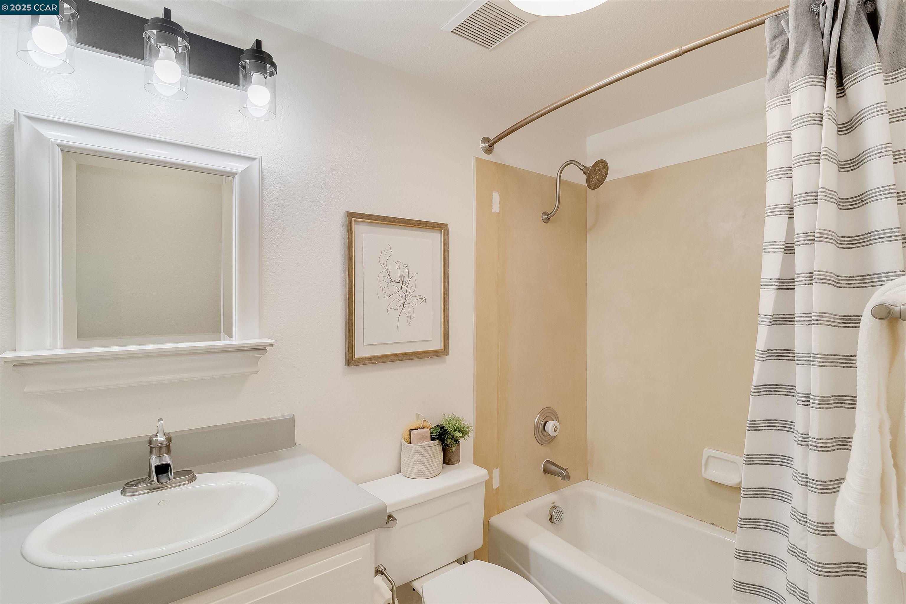 Detail Gallery Image 36 of 60 For 3279 Mt Diablo Ct #4,  Lafayette,  CA 94549 - 2 Beds | 2 Baths