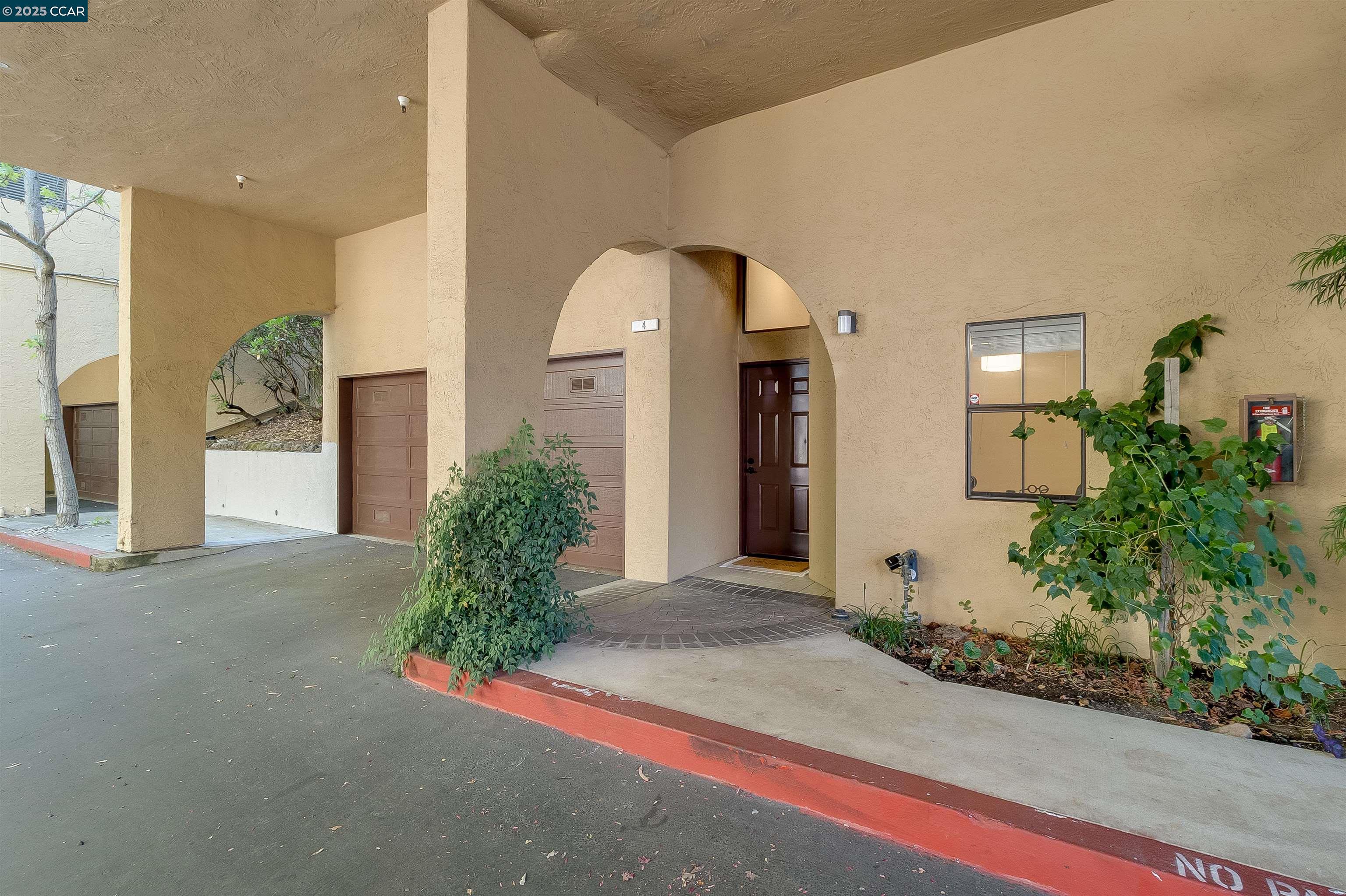 Detail Gallery Image 10 of 60 For 3279 Mt Diablo Ct #4,  Lafayette,  CA 94549 - 2 Beds | 2 Baths