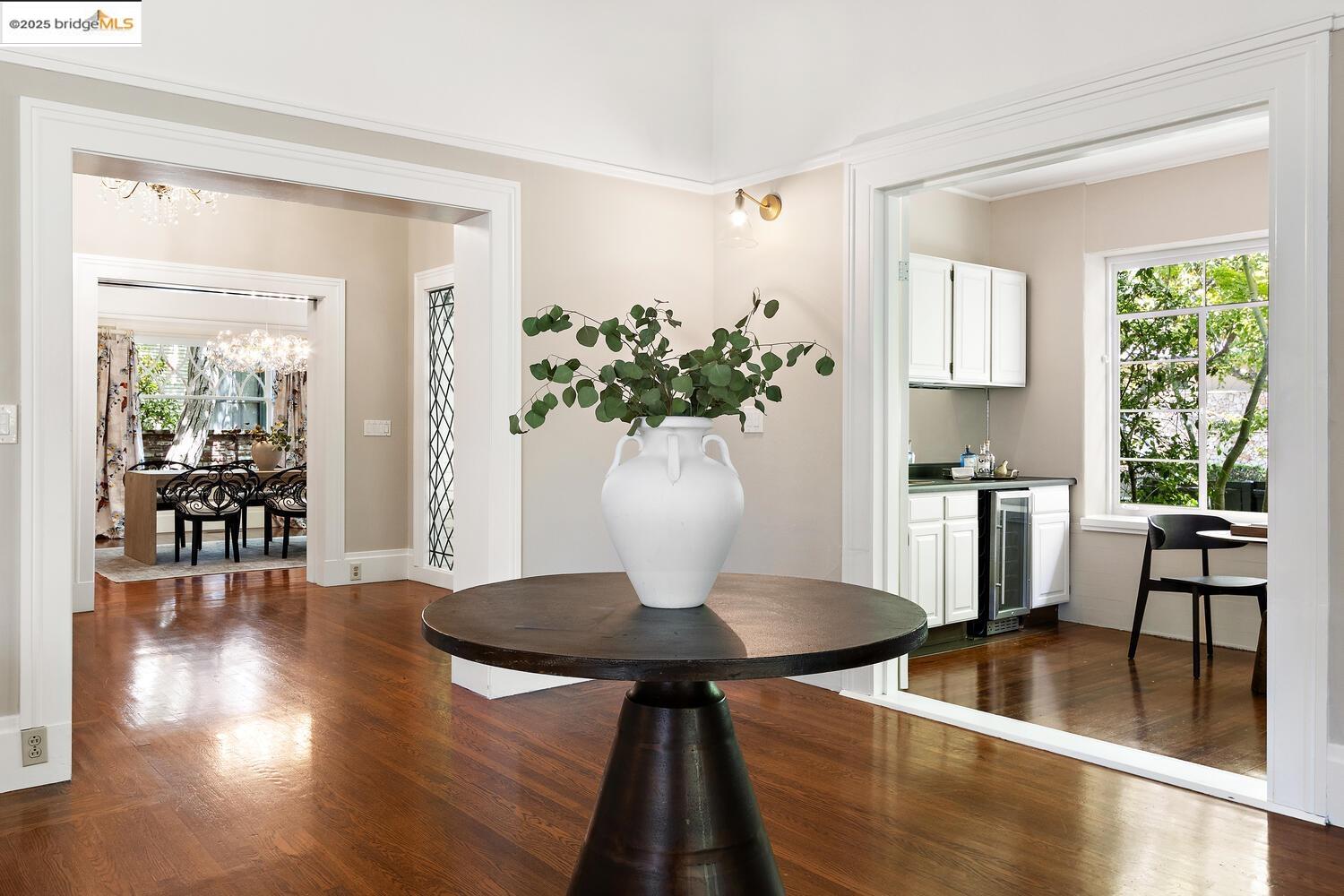 Detail Gallery Image 11 of 60 For 765 University Ave, Palo Alto,  CA 94301 - 3 Beds | 3/1 Baths