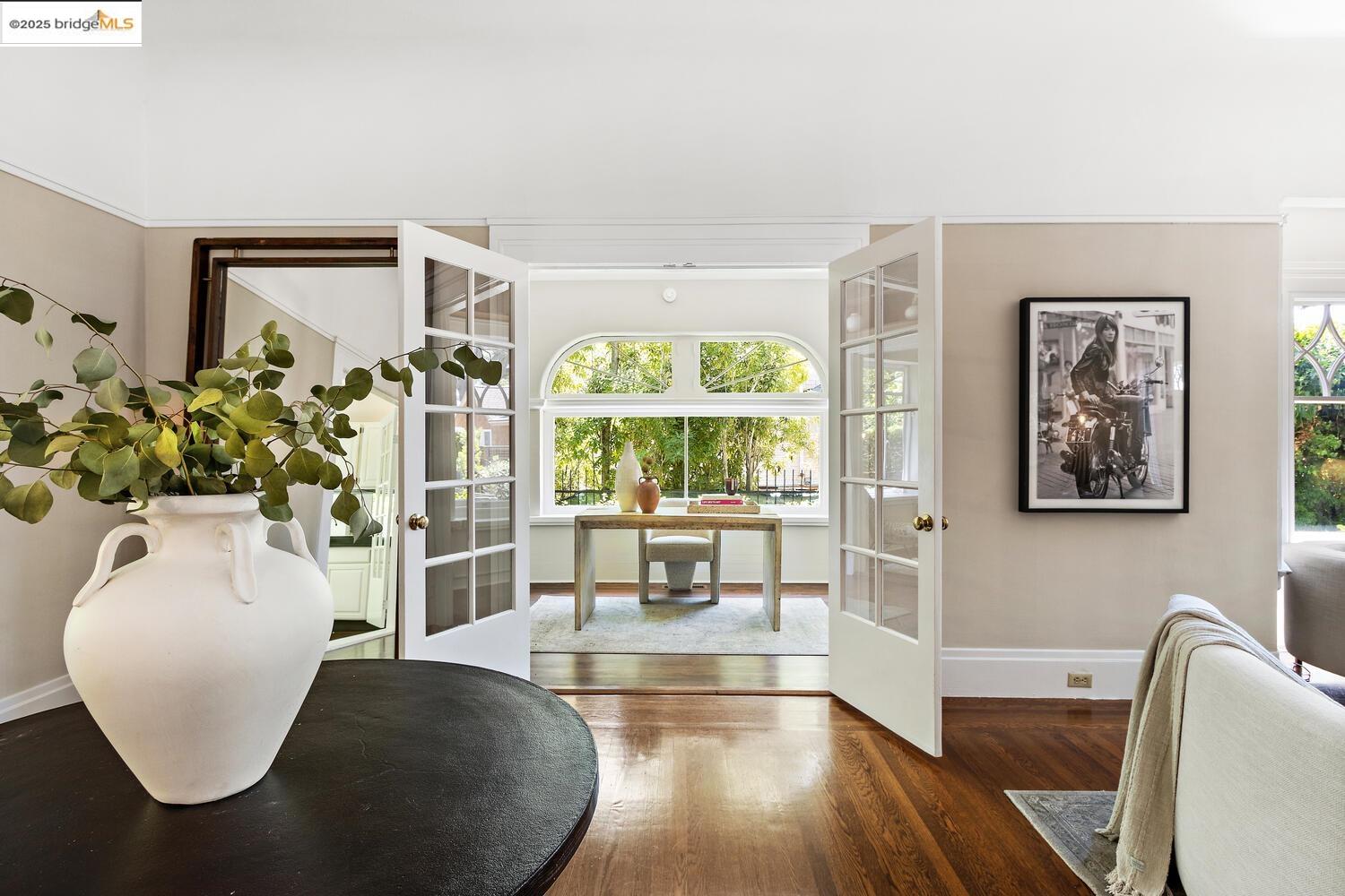 Detail Gallery Image 12 of 60 For 765 University Ave, Palo Alto,  CA 94301 - 3 Beds | 3/1 Baths