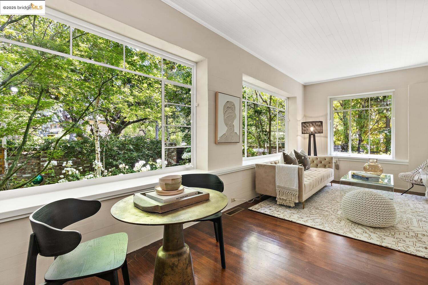 Detail Gallery Image 17 of 60 For 765 University Ave, Palo Alto,  CA 94301 - 3 Beds | 3/1 Baths