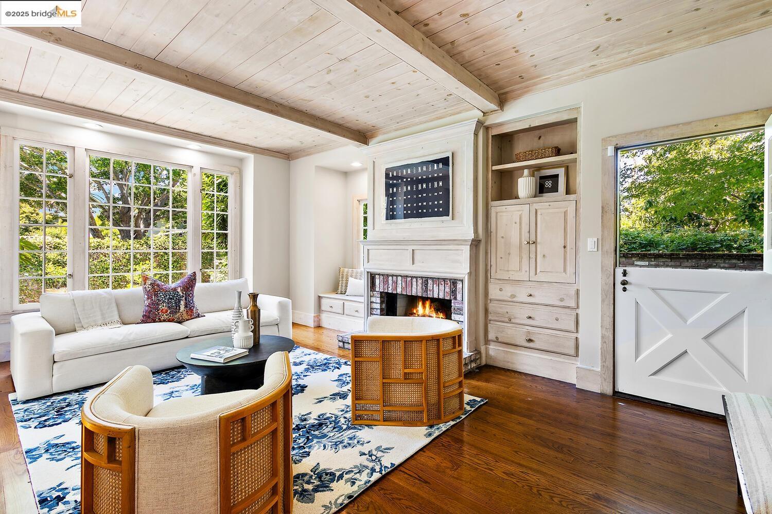 Detail Gallery Image 26 of 60 For 765 University Ave, Palo Alto,  CA 94301 - 3 Beds | 3/1 Baths