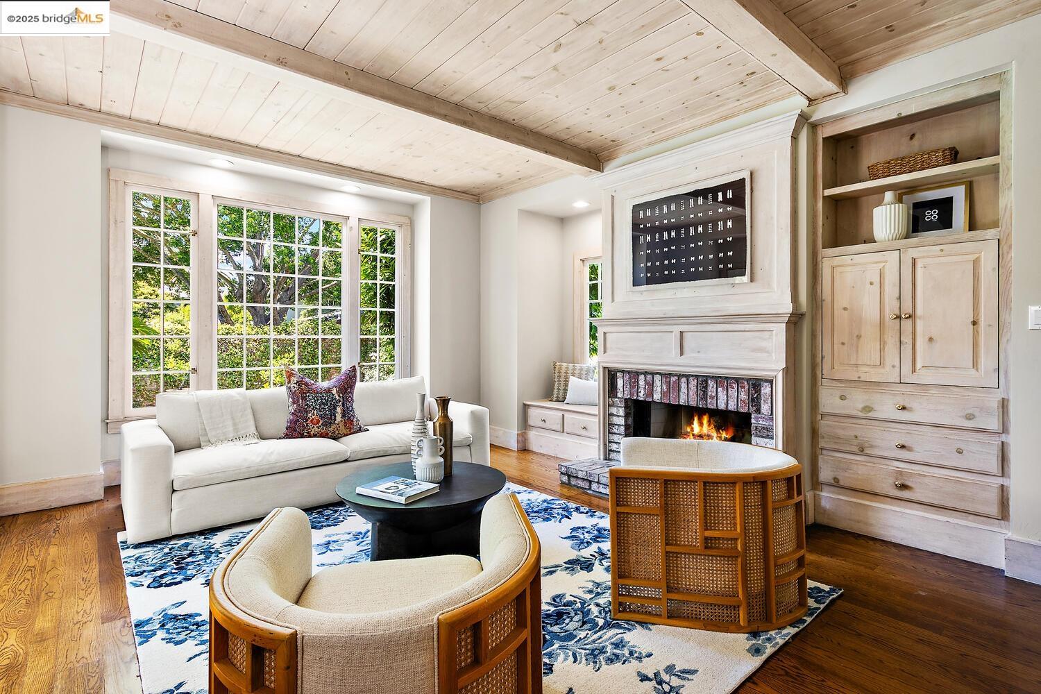 Detail Gallery Image 27 of 60 For 765 University Ave, Palo Alto,  CA 94301 - 3 Beds | 3/1 Baths
