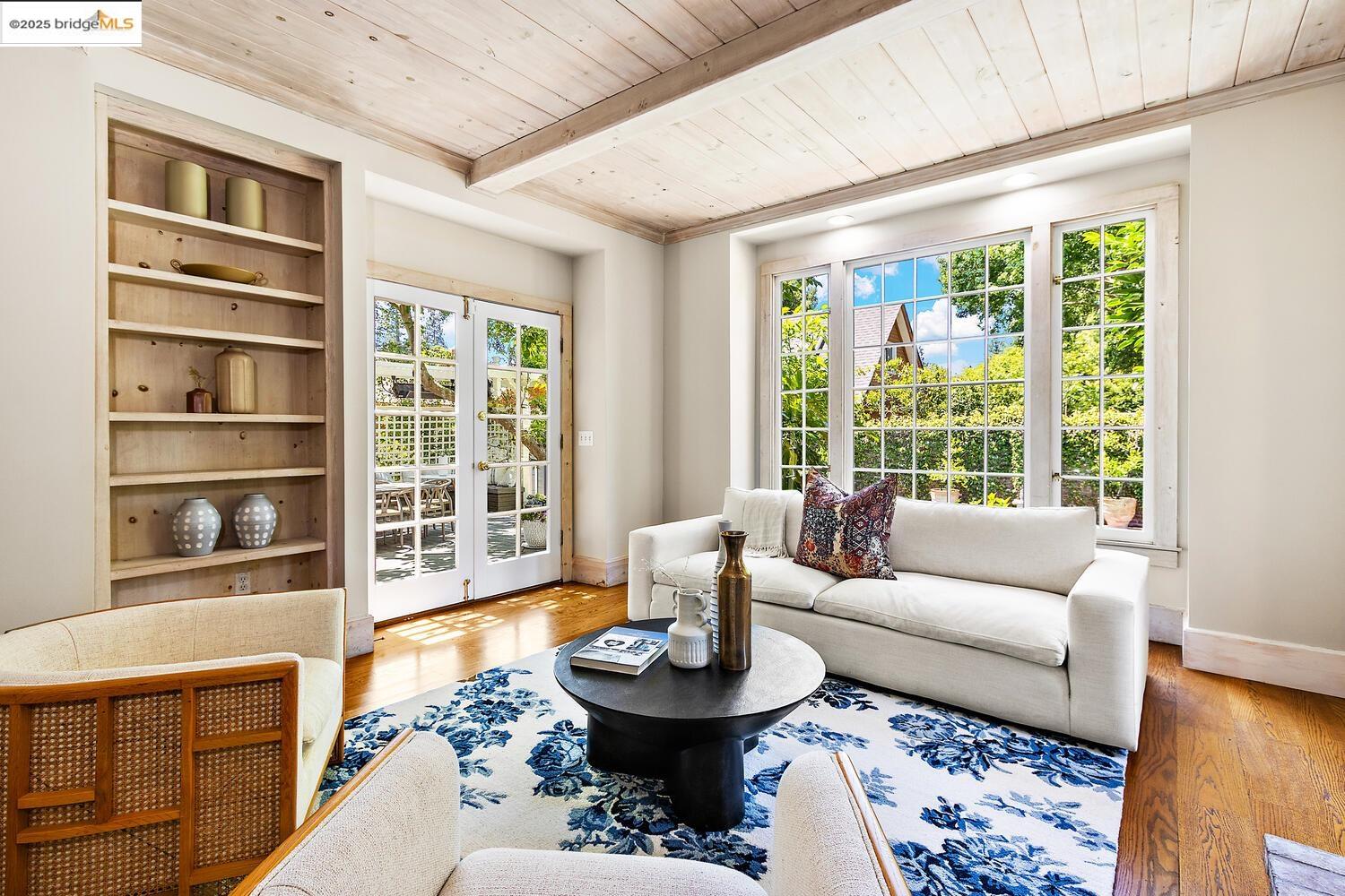 Detail Gallery Image 28 of 60 For 765 University Ave, Palo Alto,  CA 94301 - 3 Beds | 3/1 Baths