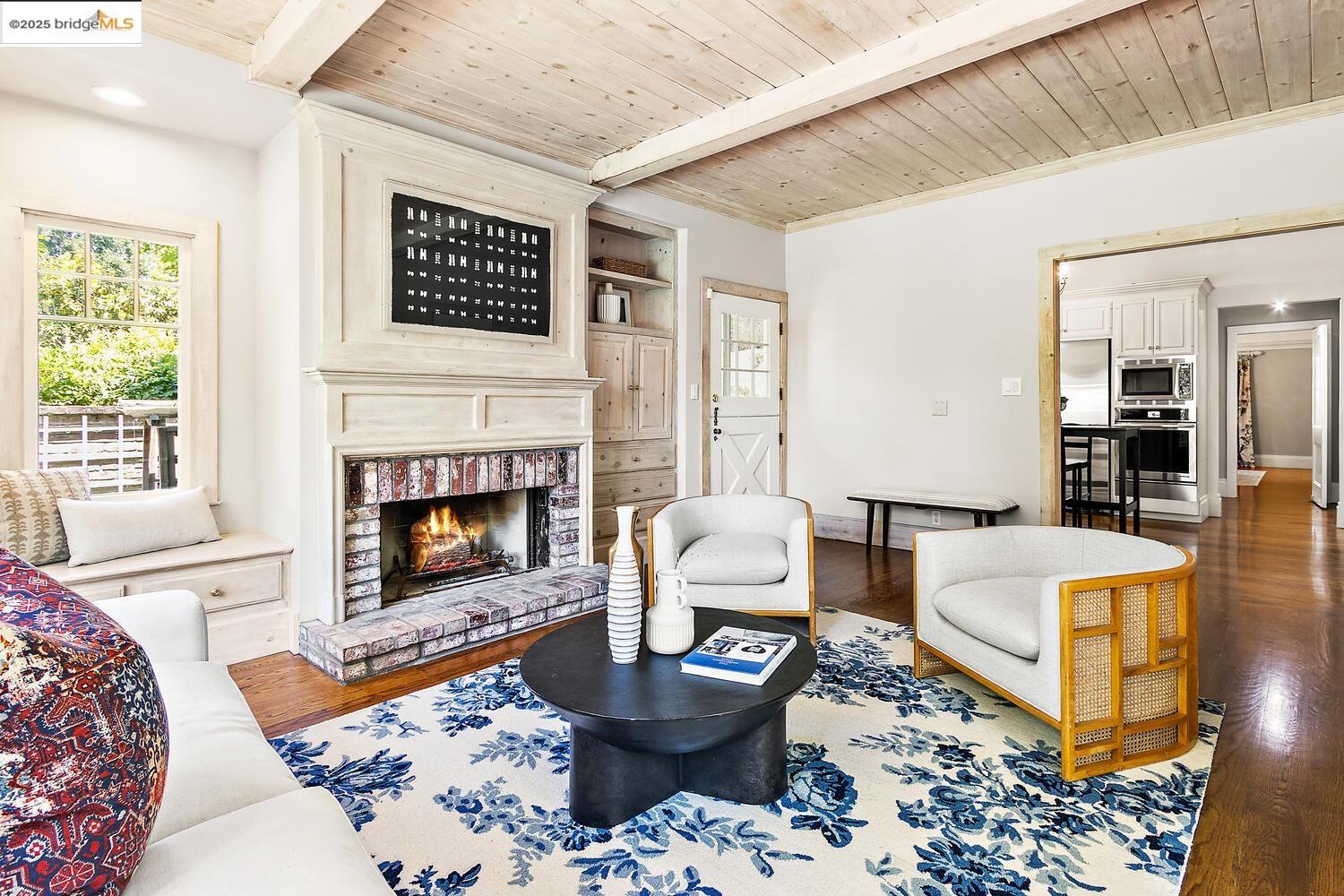 Detail Gallery Image 29 of 60 For 765 University Ave, Palo Alto,  CA 94301 - 3 Beds | 3/1 Baths