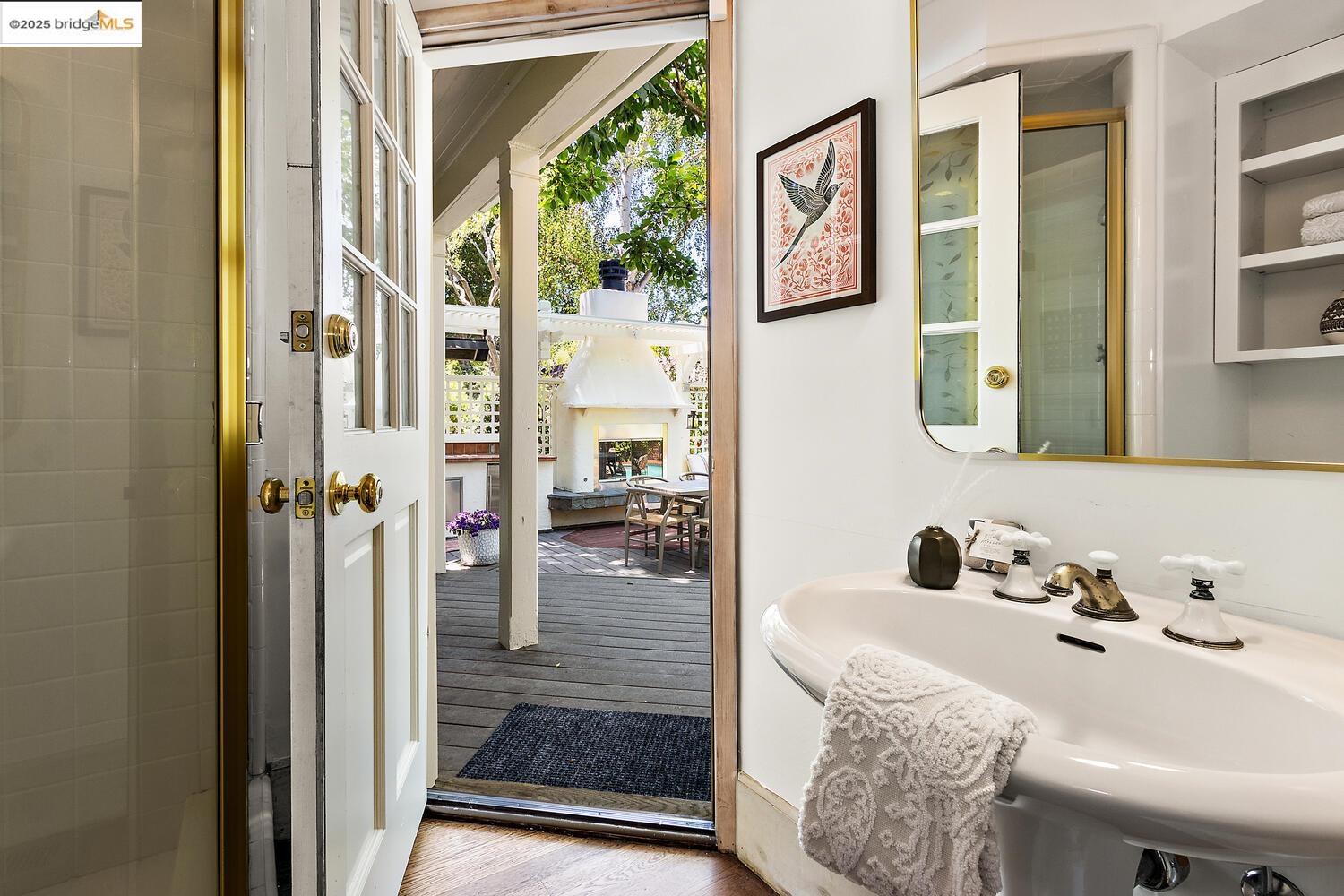 Detail Gallery Image 34 of 60 For 765 University Ave, Palo Alto,  CA 94301 - 3 Beds | 3/1 Baths