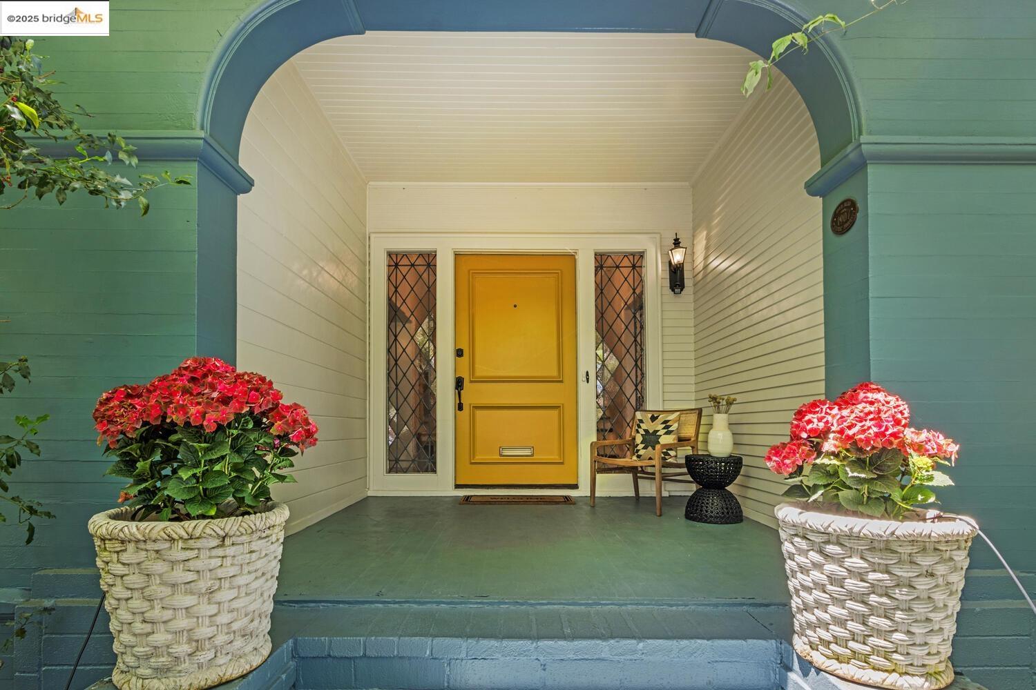 Detail Gallery Image 5 of 60 For 765 University Ave, Palo Alto,  CA 94301 - 4 Beds | 3/1 Baths