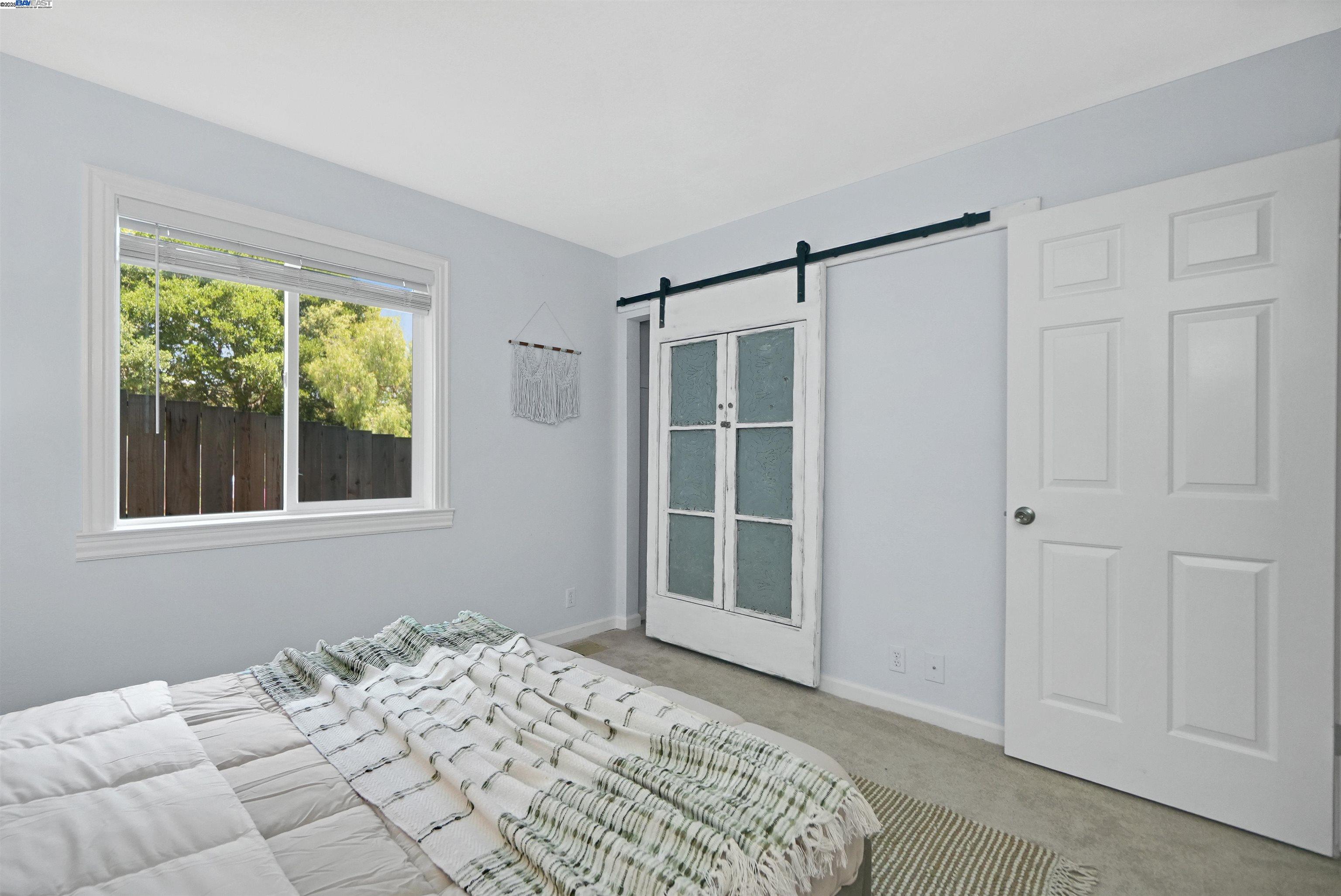 Detail Gallery Image 22 of 52 For 24948 Campus Dr, Hayward,  CA 94542 - 4 Beds | 3 Baths