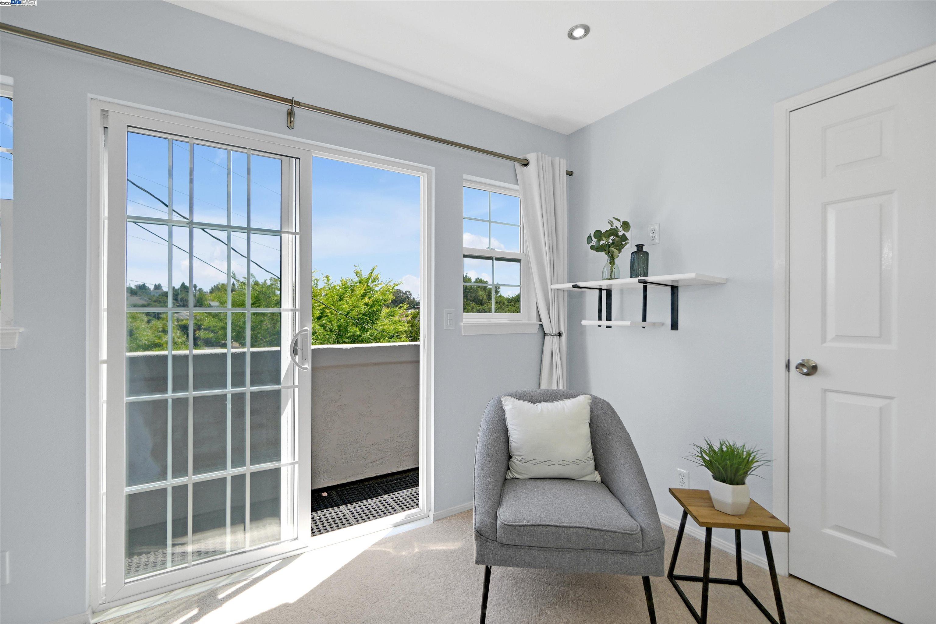 Detail Gallery Image 28 of 52 For 24948 Campus Dr, Hayward,  CA 94542 - 4 Beds | 3 Baths
