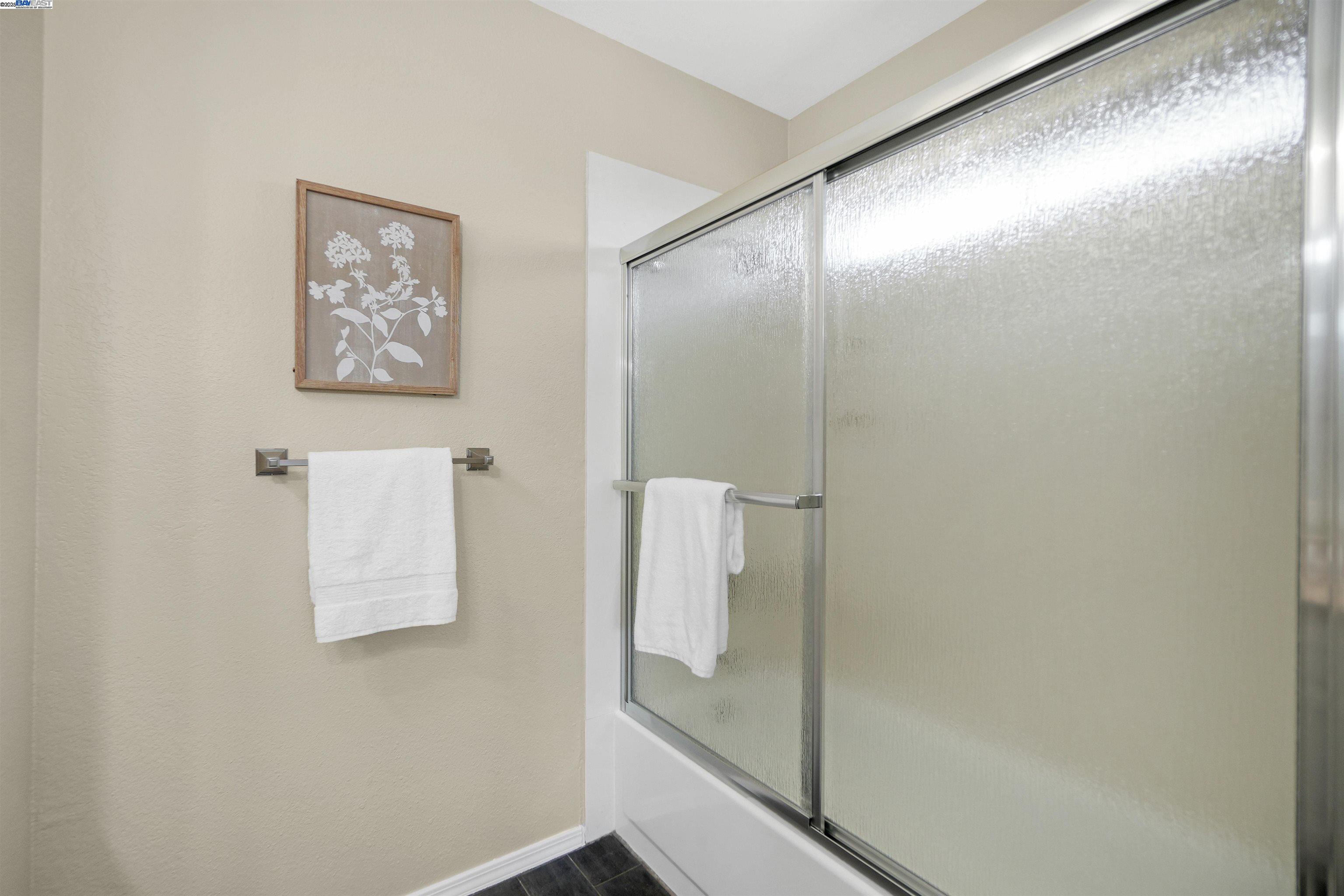 Detail Gallery Image 31 of 52 For 24948 Campus Dr, Hayward,  CA 94542 - 4 Beds | 3 Baths