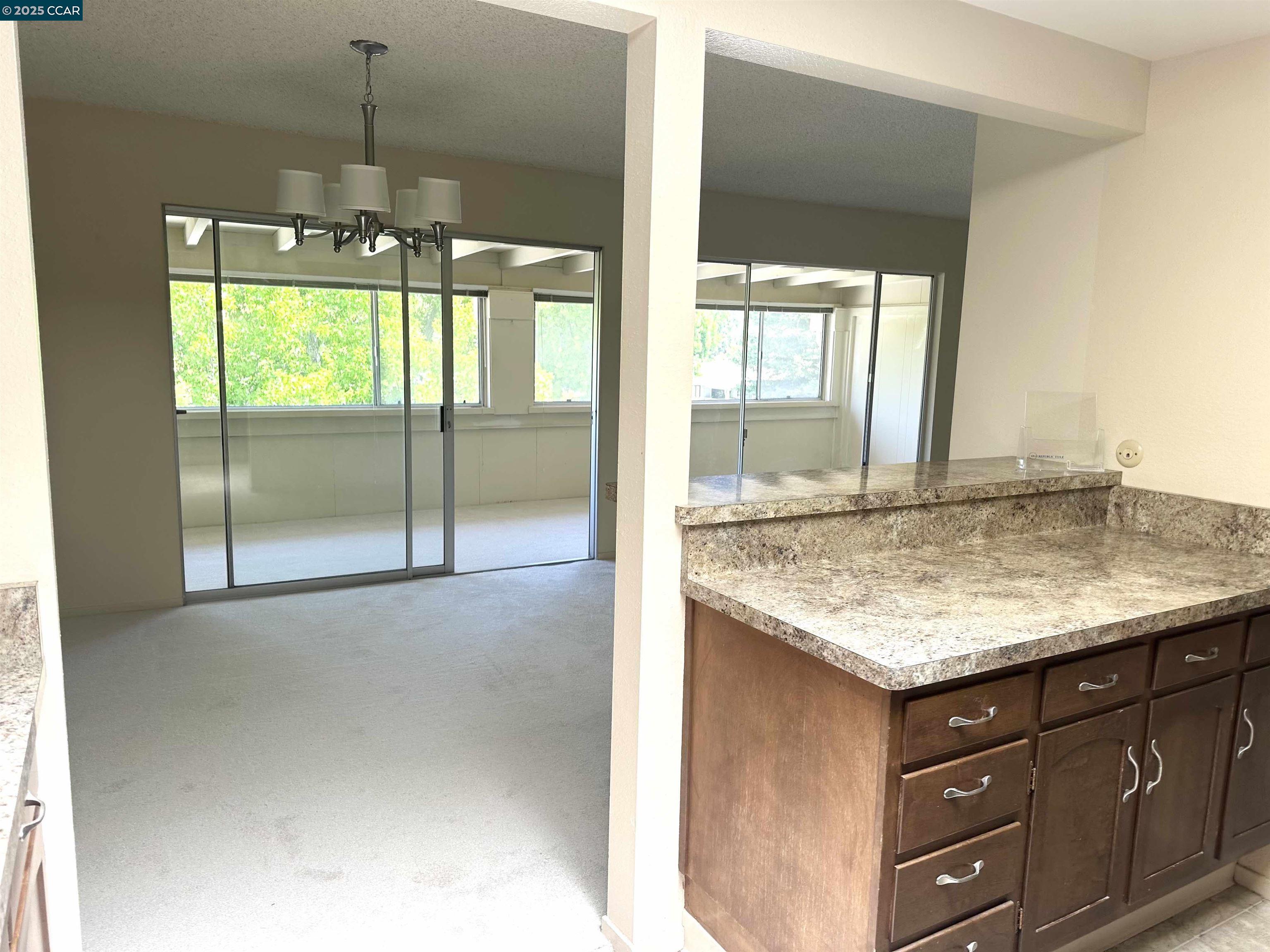 Photo #6: 41099970 Listing: Photo #6