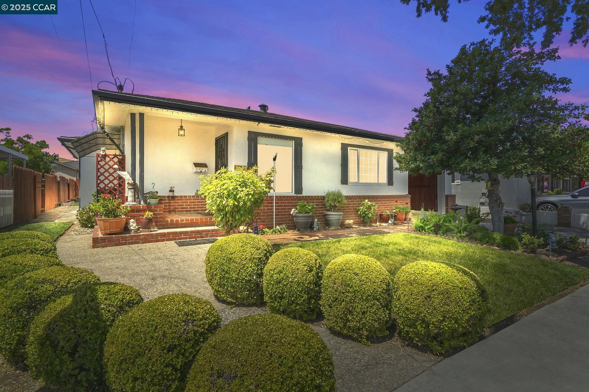 Thumbnail for 288 El Camino Dr, Pittsburg, CA 94565