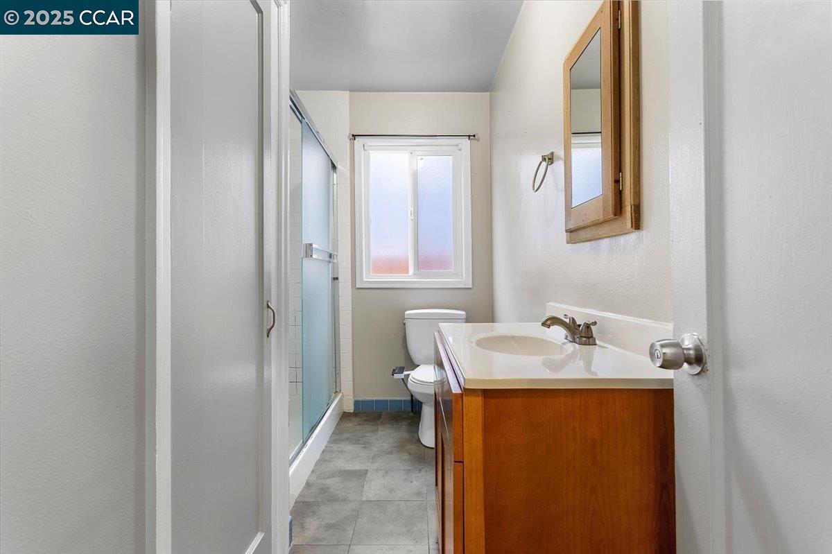 Detail Gallery Image 13 of 28 For 1445 152nd Ave, San Leandro,  CA 94578 - 2 Beds | 1 Baths