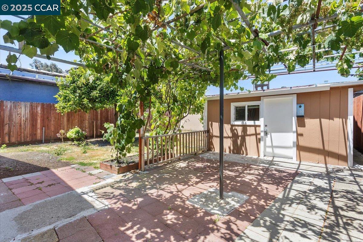Detail Gallery Image 21 of 28 For 1445 152nd Ave, San Leandro,  CA 94578 - 2 Beds | 1 Baths