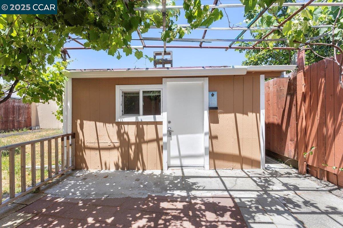 Detail Gallery Image 25 of 28 For 1445 152nd Ave, San Leandro,  CA 94578 - 2 Beds | 1 Baths