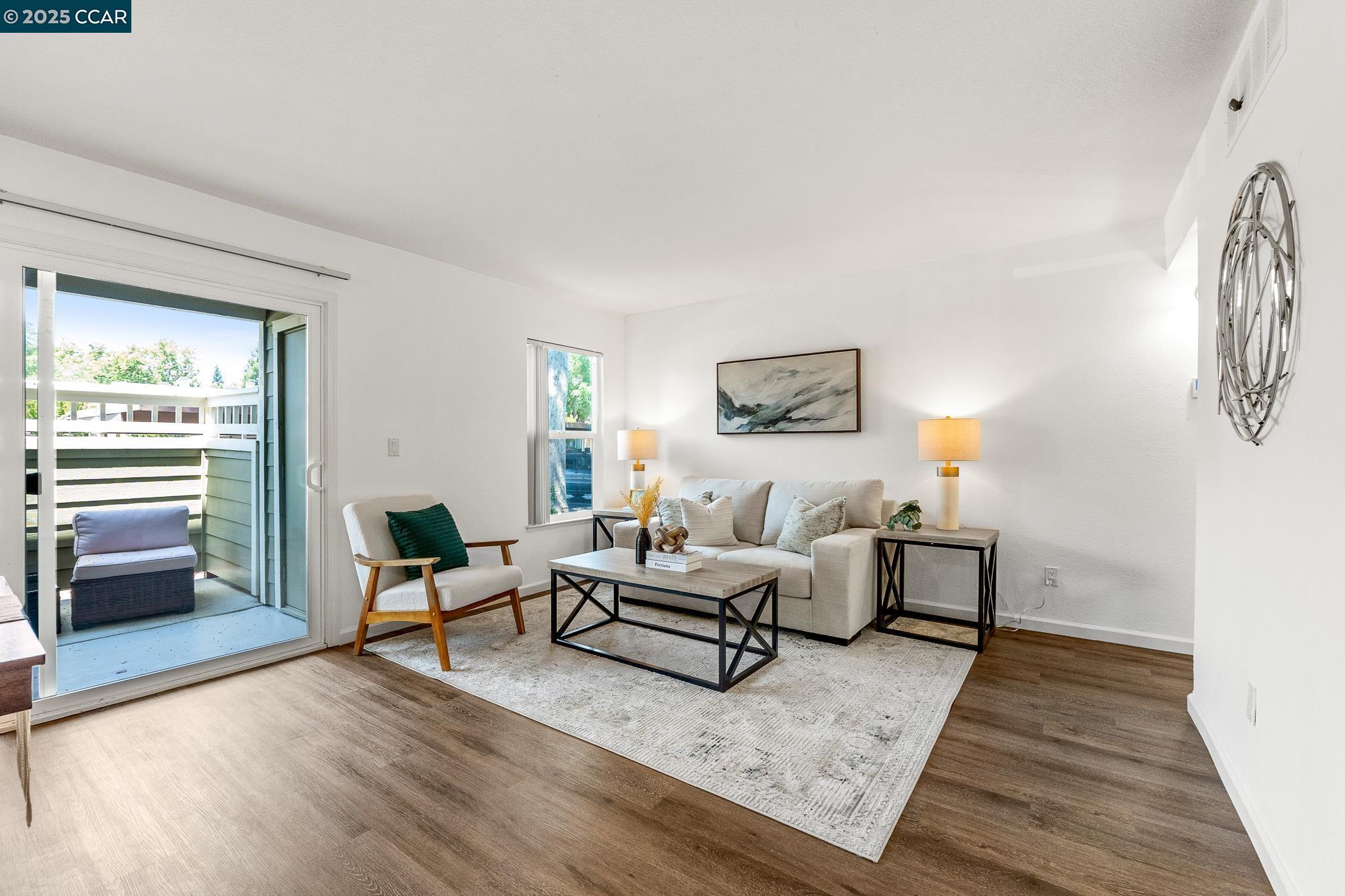 Photo #3: 41100005 Listing 