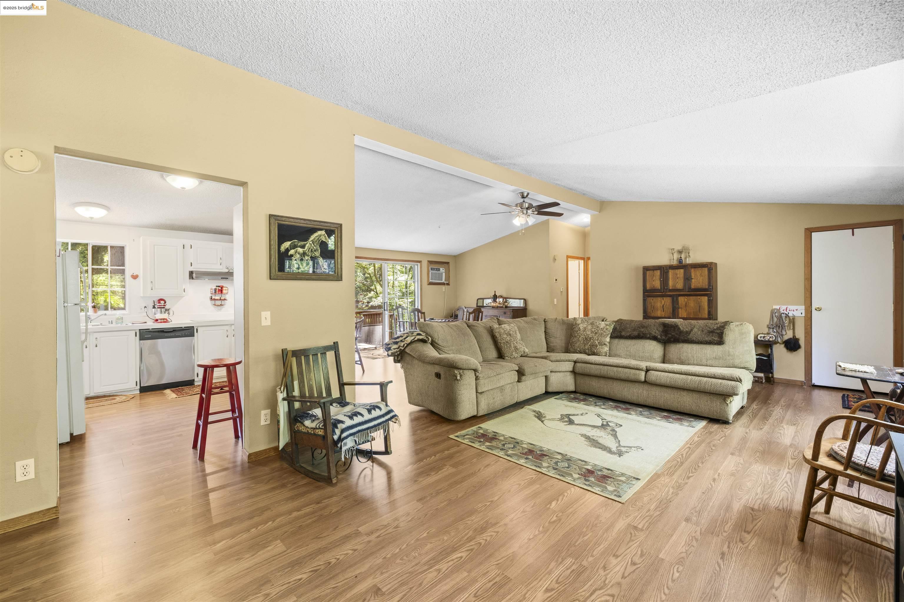 Detail Gallery Image 13 of 41 For 21060 Echo Ridge Ct, Foresthill,  CA 95631 - 3 Beds | 2 Baths