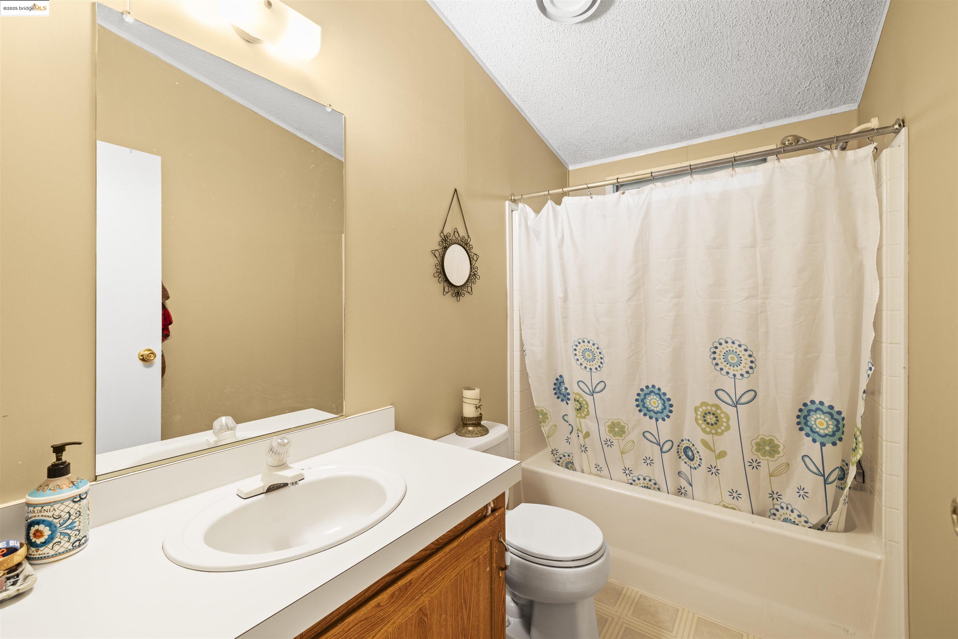 Detail Gallery Image 14 of 41 For 21060 Echo Ridge Ct, Foresthill,  CA 95631 - 3 Beds | 2 Baths