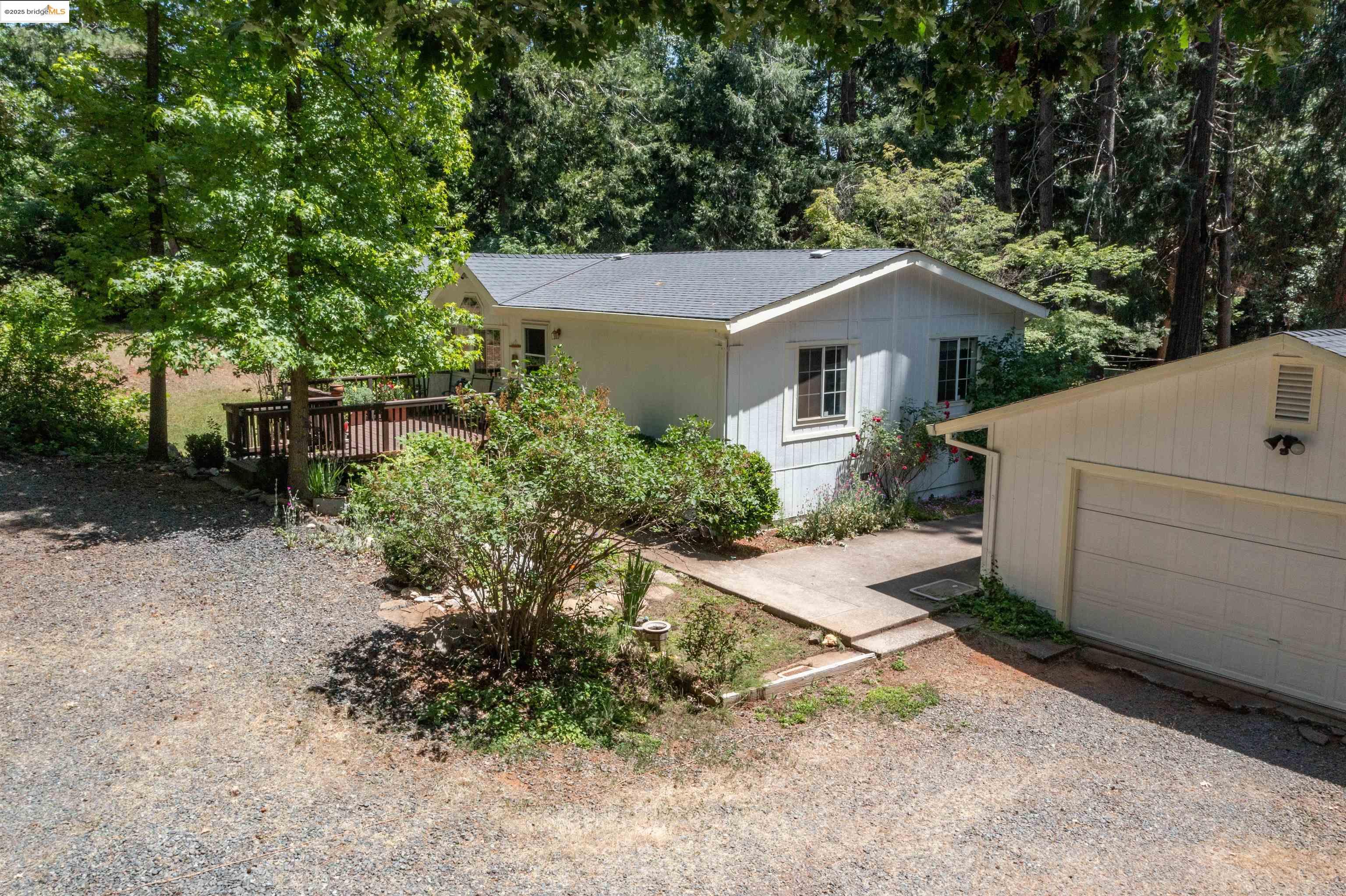 Detail Gallery Image 4 of 41 For 21060 Echo Ridge Ct, Foresthill,  CA 95631 - 3 Beds | 2 Baths