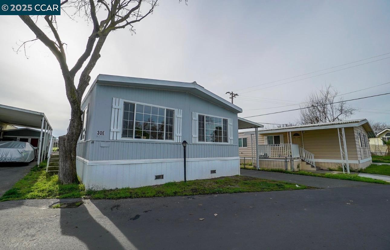 Detail Gallery Image 2 of 22 For 3505 Gateway Rd Spc30e,  Bethel Island,  CA 94511 - 4 Beds | 2 Baths